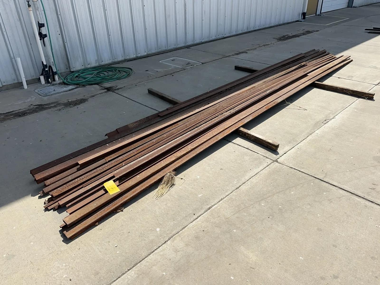 32-assorted-steel-channels-msxxrapl