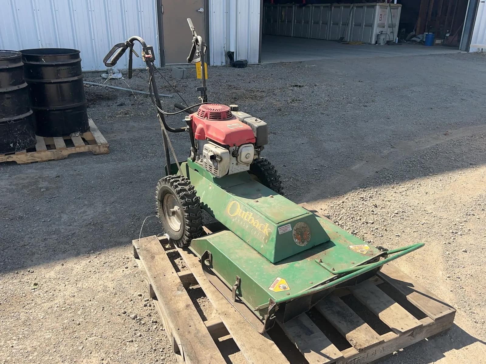 outback-2402h-brush-cutter-db8b40