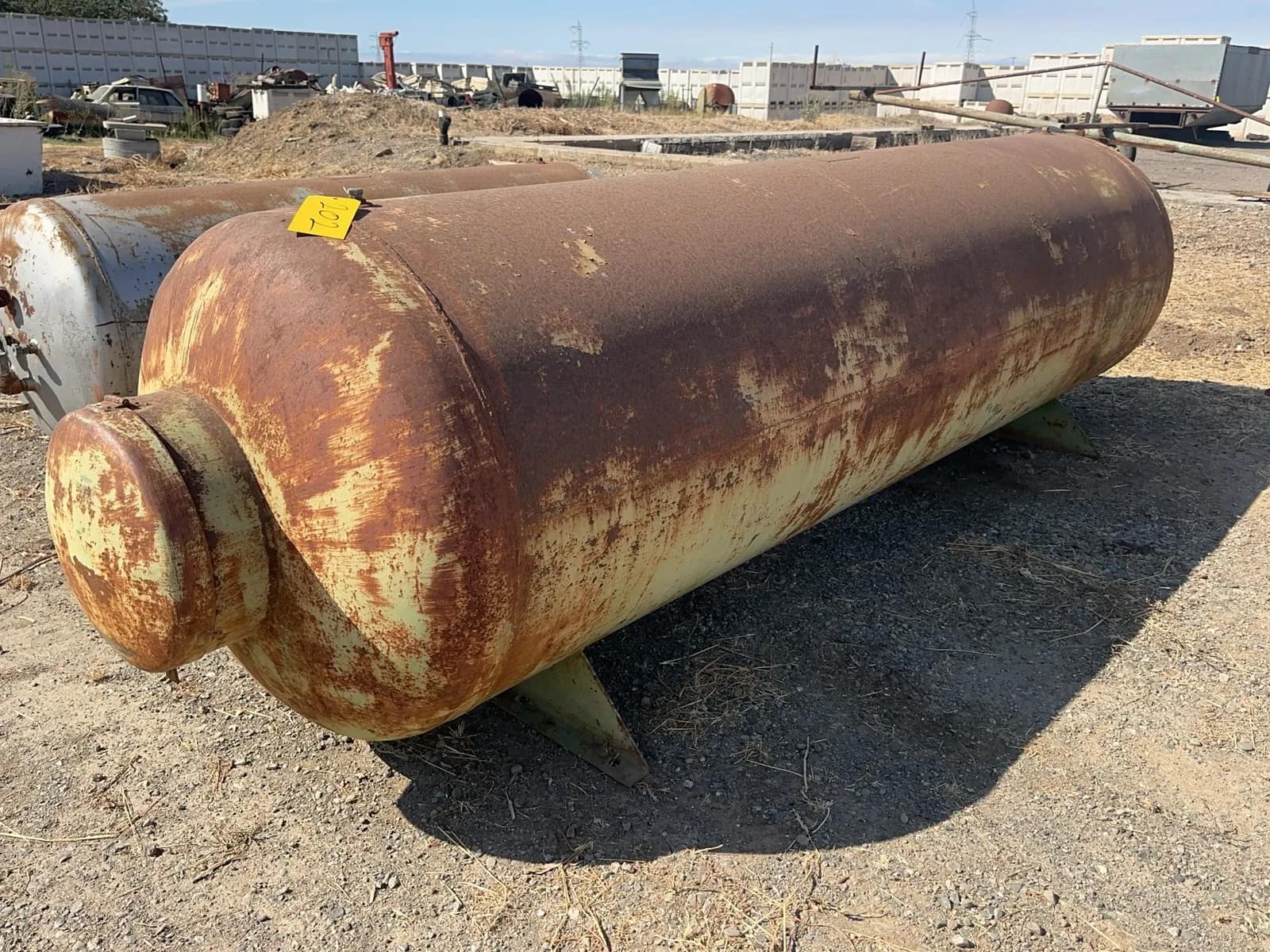 horizontal-propane-tank-8fc5bb