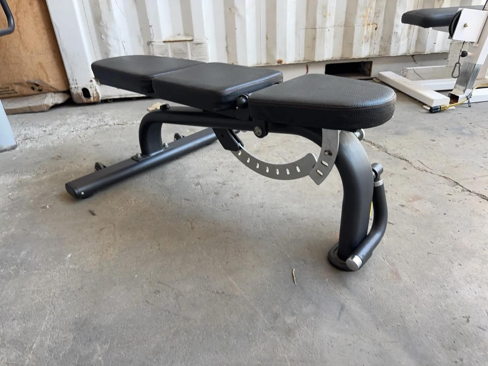 multi-position-workout-bench-d9f3af