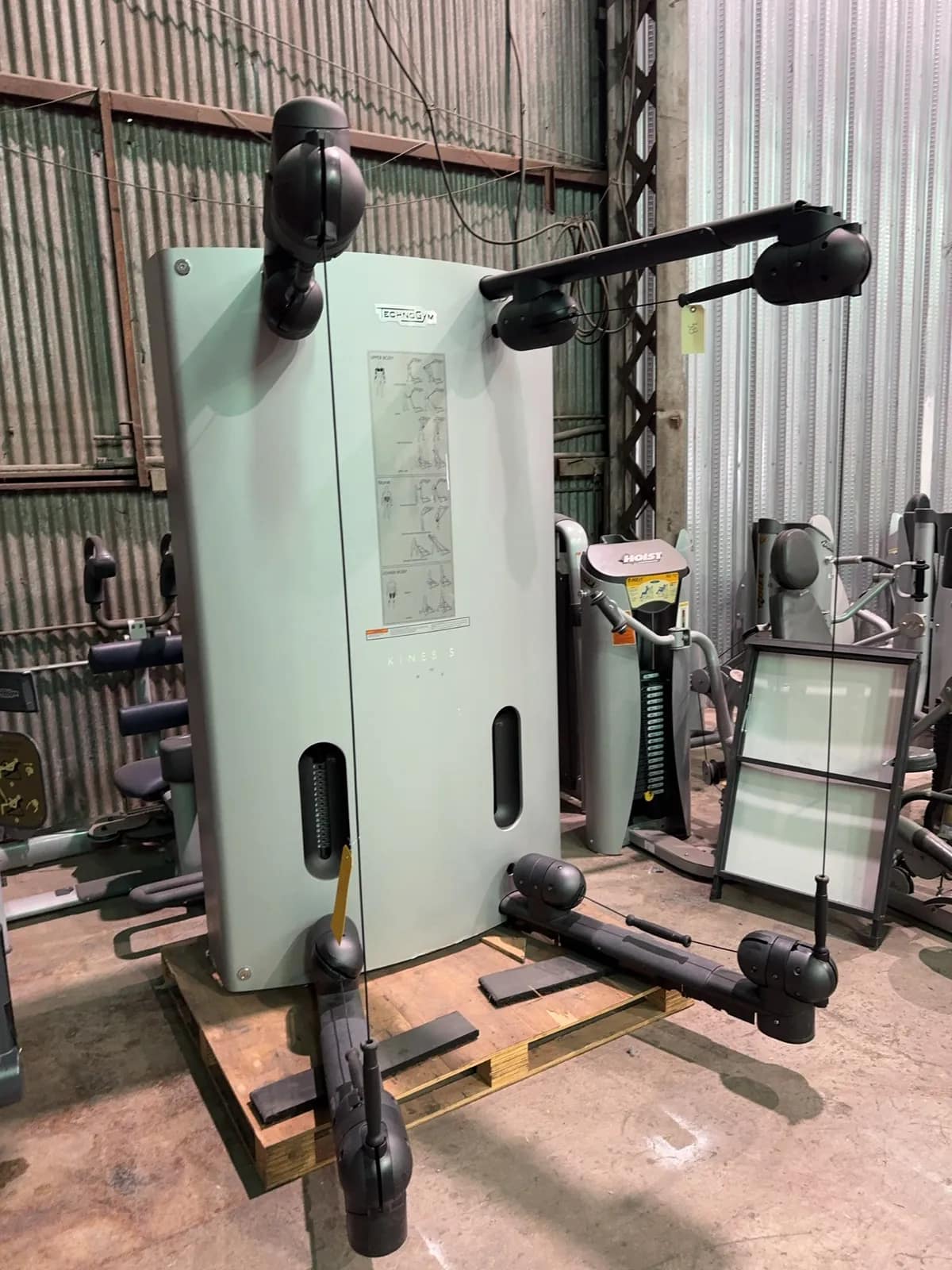 technogym-kines-s-upper-body-and-lower-body-machine-dc80e4
