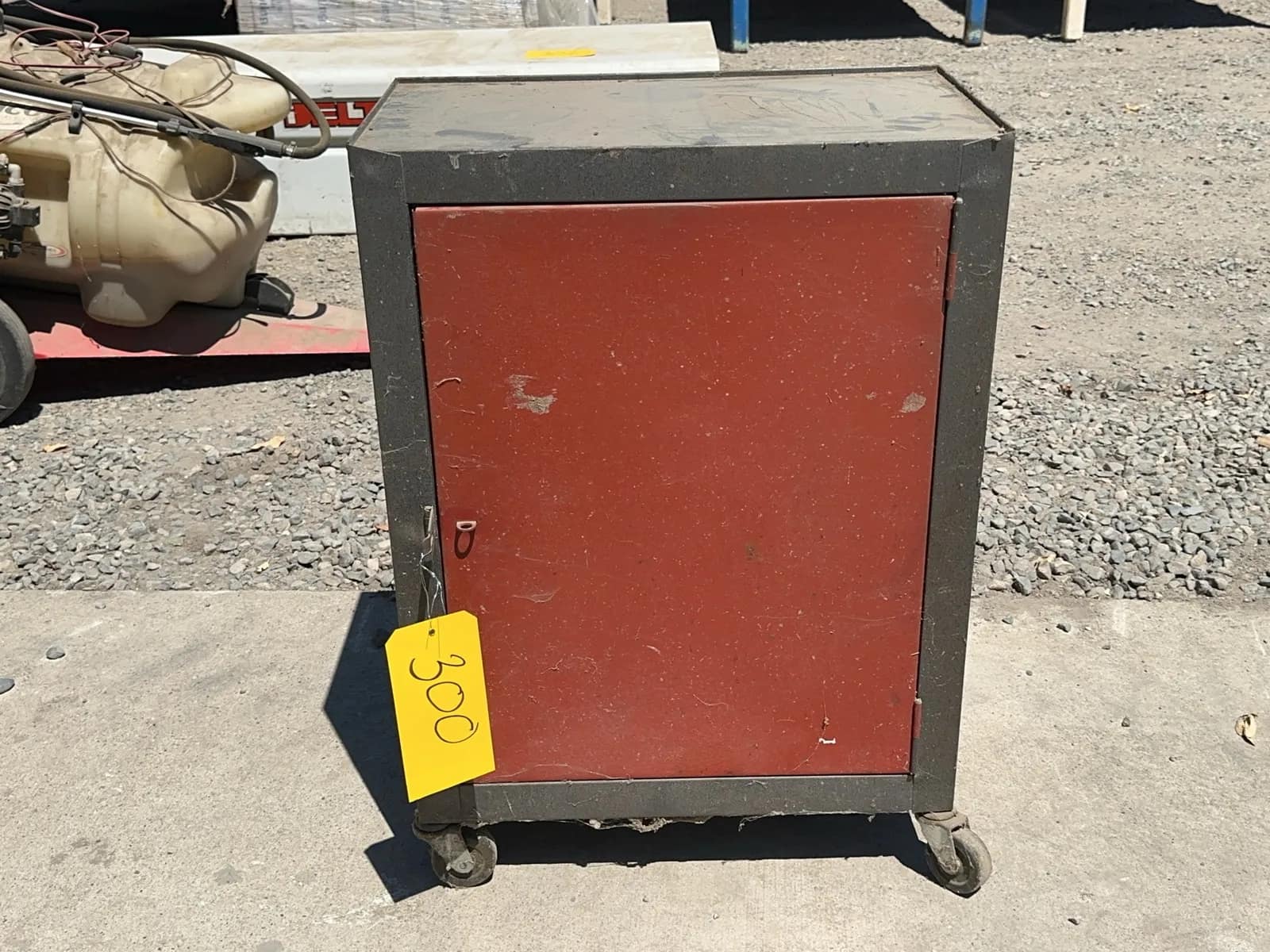 rolling-storage-cabinet-152a0e