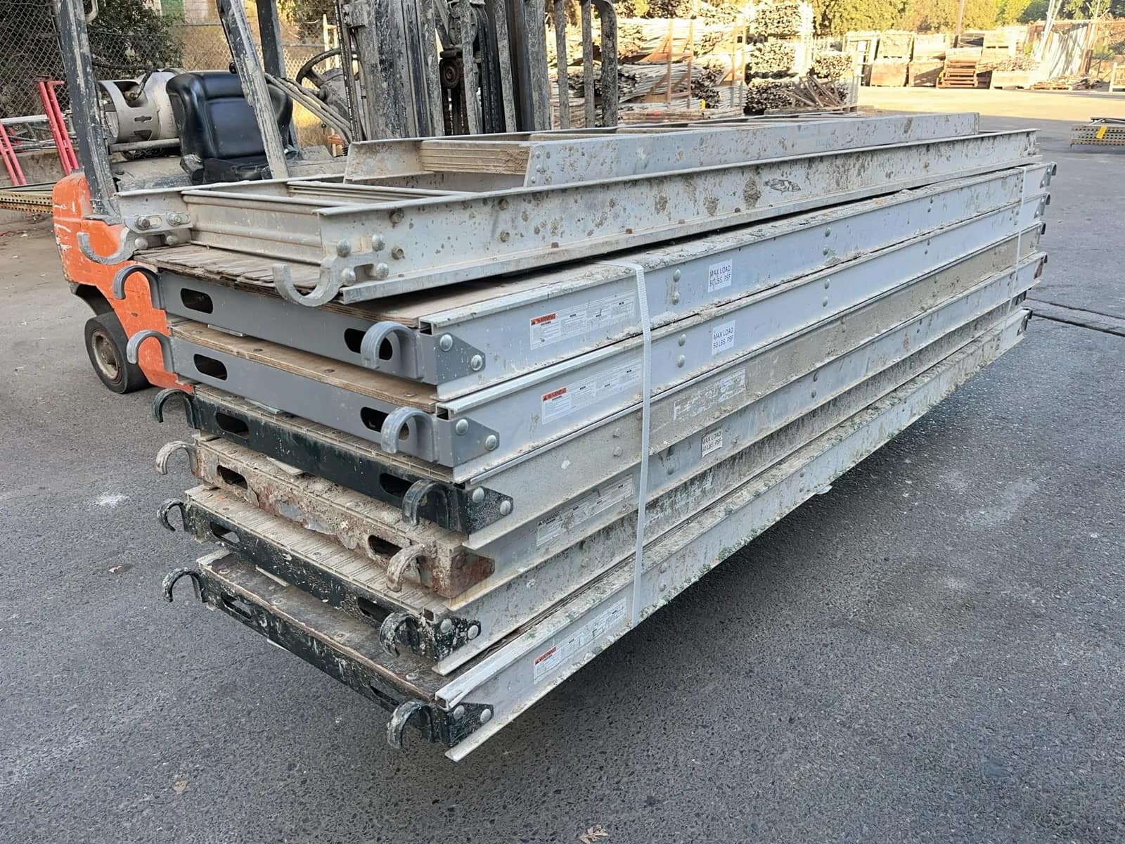 7-117-scaffolding-hatch-planks-mu1prrv3