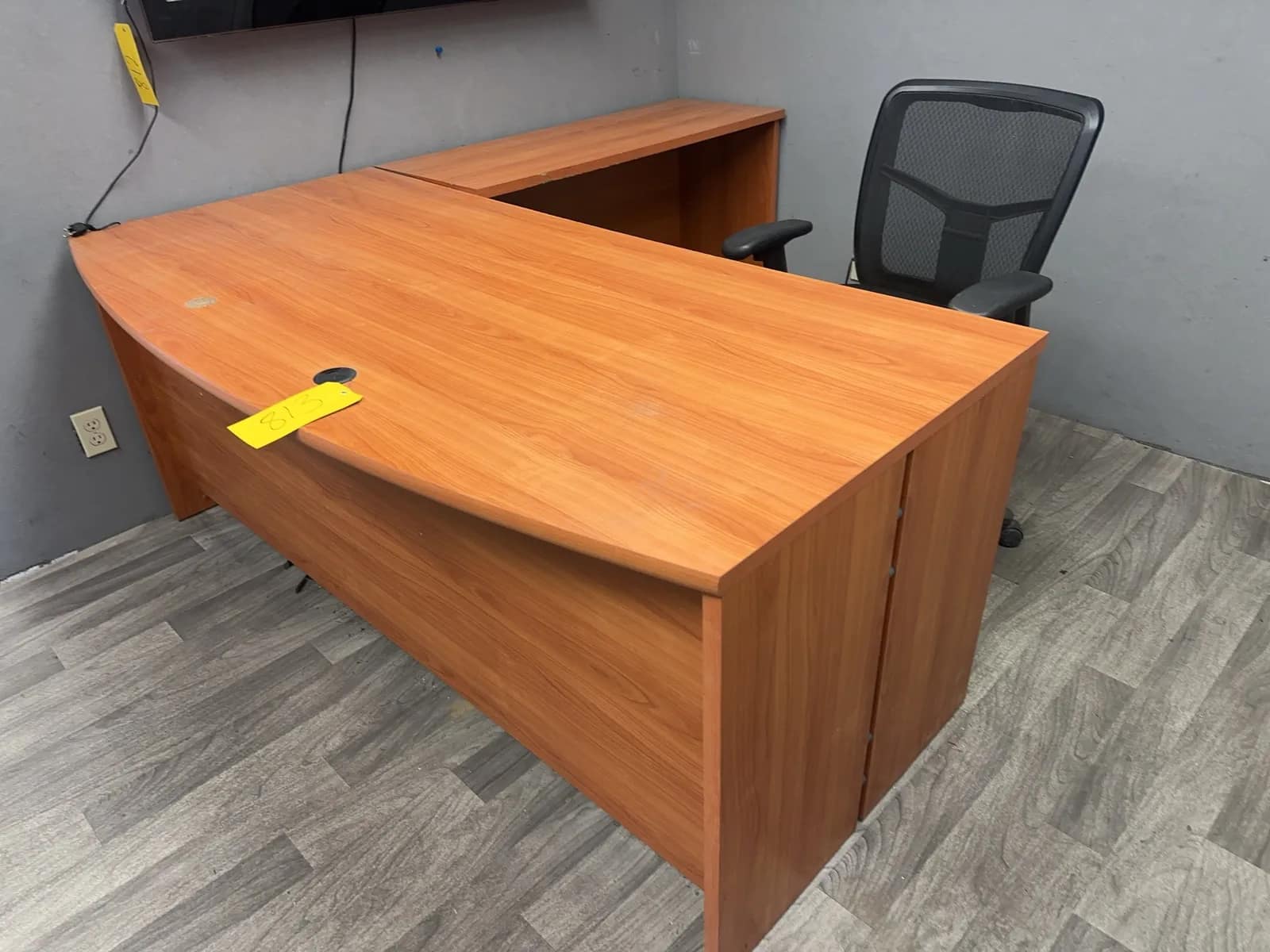 sectional-office-desk-with-chair-f398b1