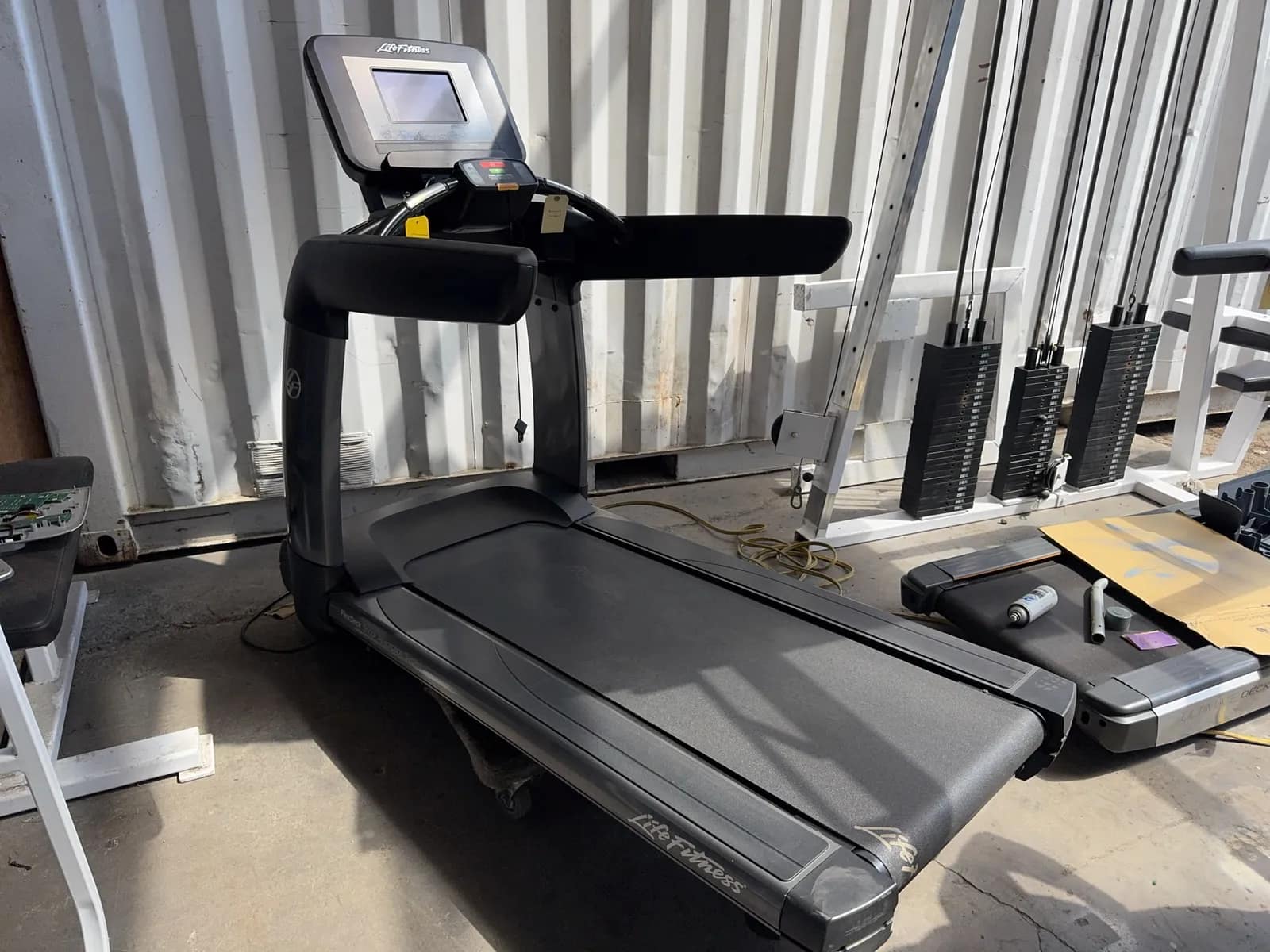 life-fitness-treadmill-79df63