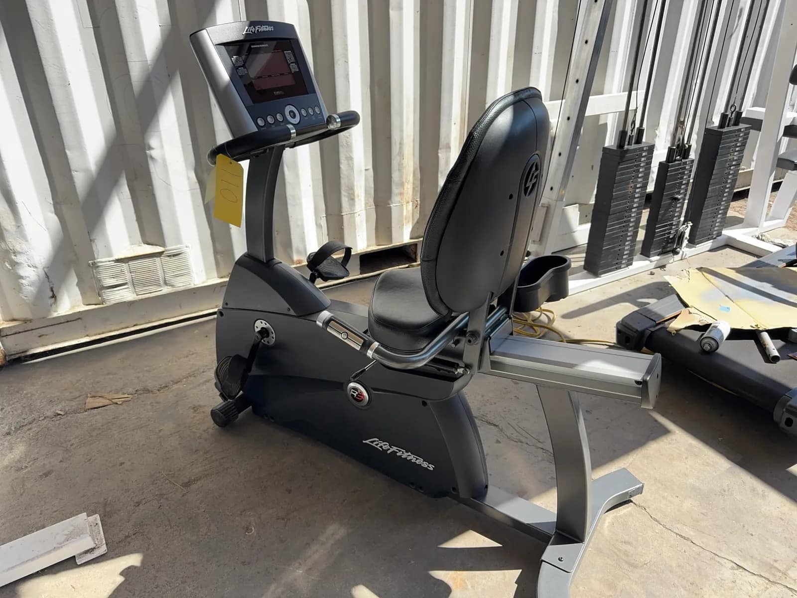 life-fitness-workout-bike-4ebf73