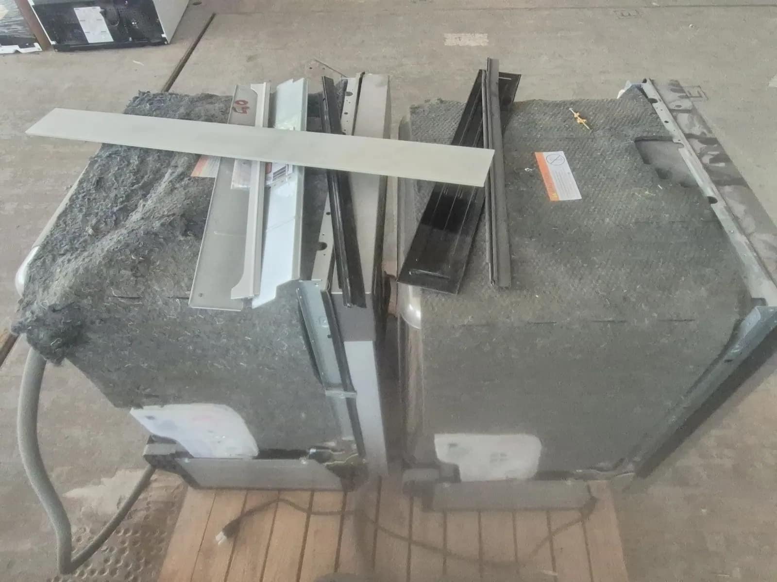 2-dishwashers-frigidaire-fa1c67