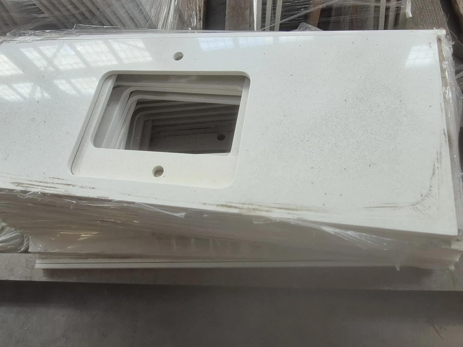 contents-of-pallet-assortment-of-cortez-counter-tops-7d0203