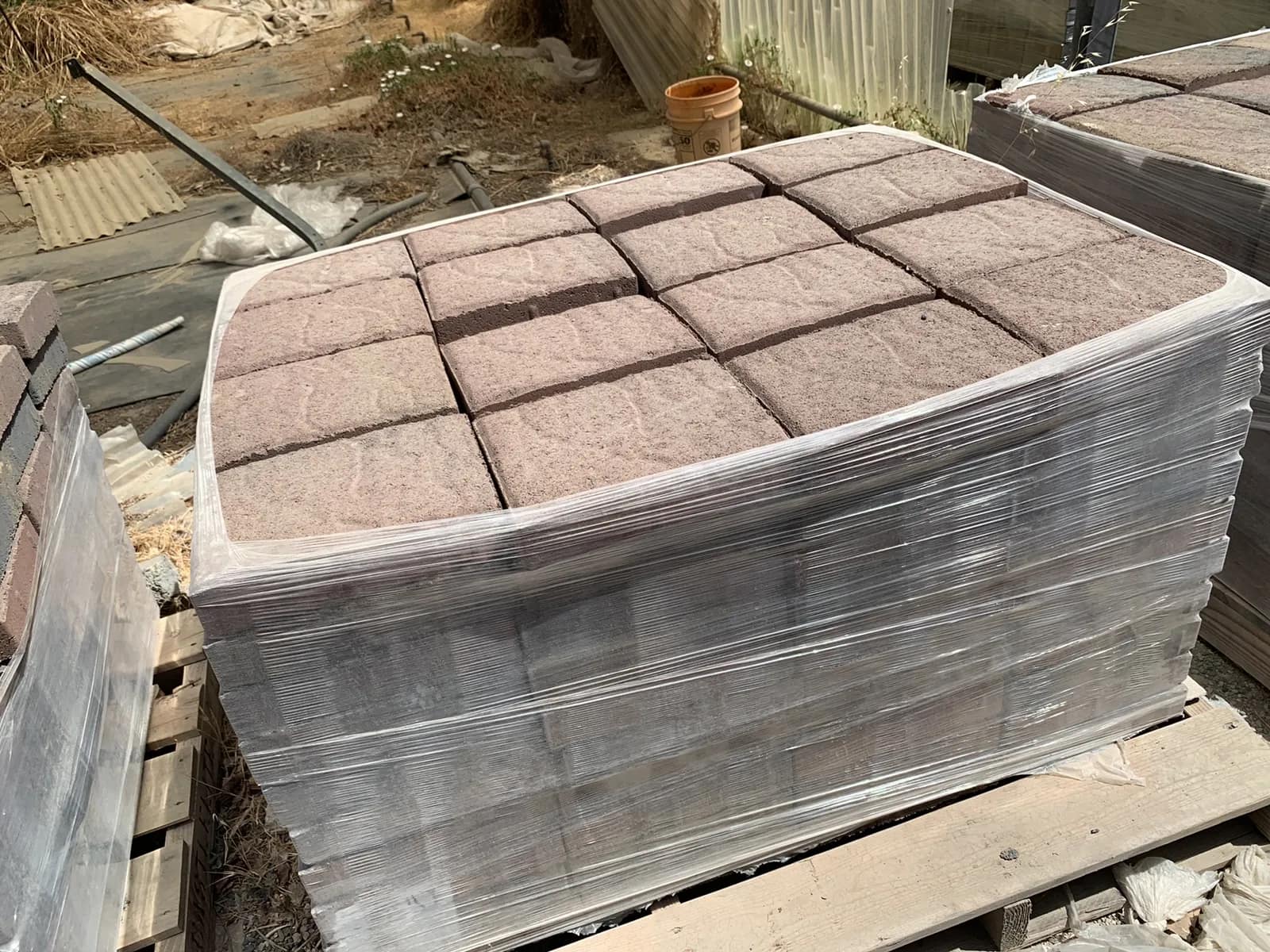 1-pallet-carriage-stone-sonoma-blend-giant-pavers-00b49c