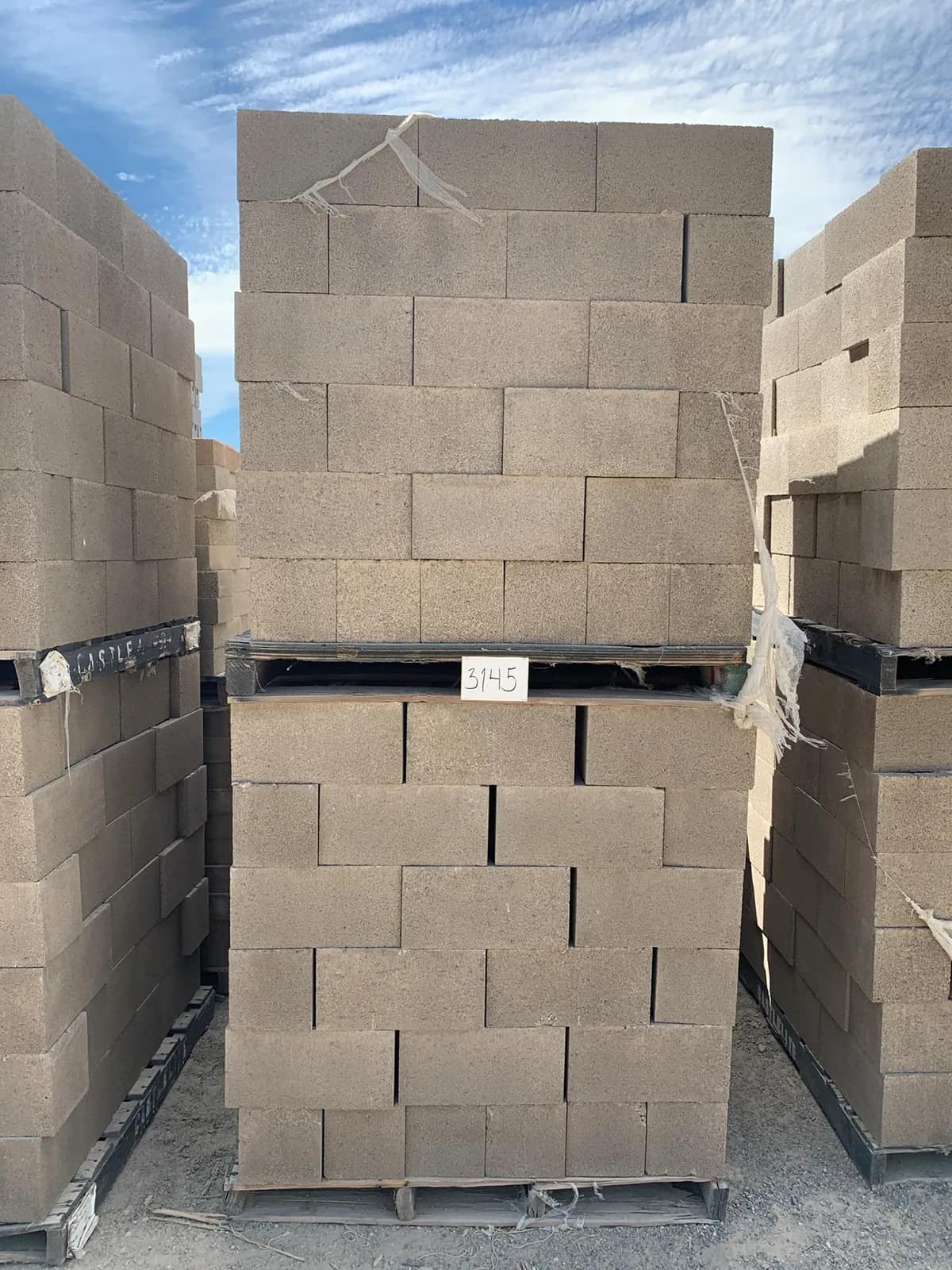 2-pallets-8x8x16-std-gray-62fd1b
