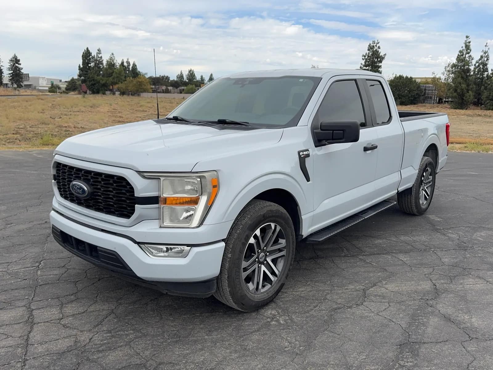 2022-ford-f-150-stx-xl-supercab-truck-with-ecoboost-mtlq4rwy