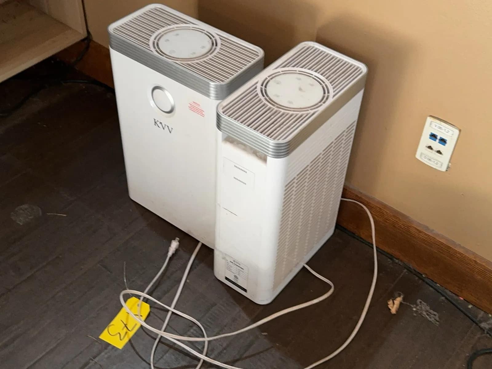 (2) KVV Air Purifiers, photo 4 of 4