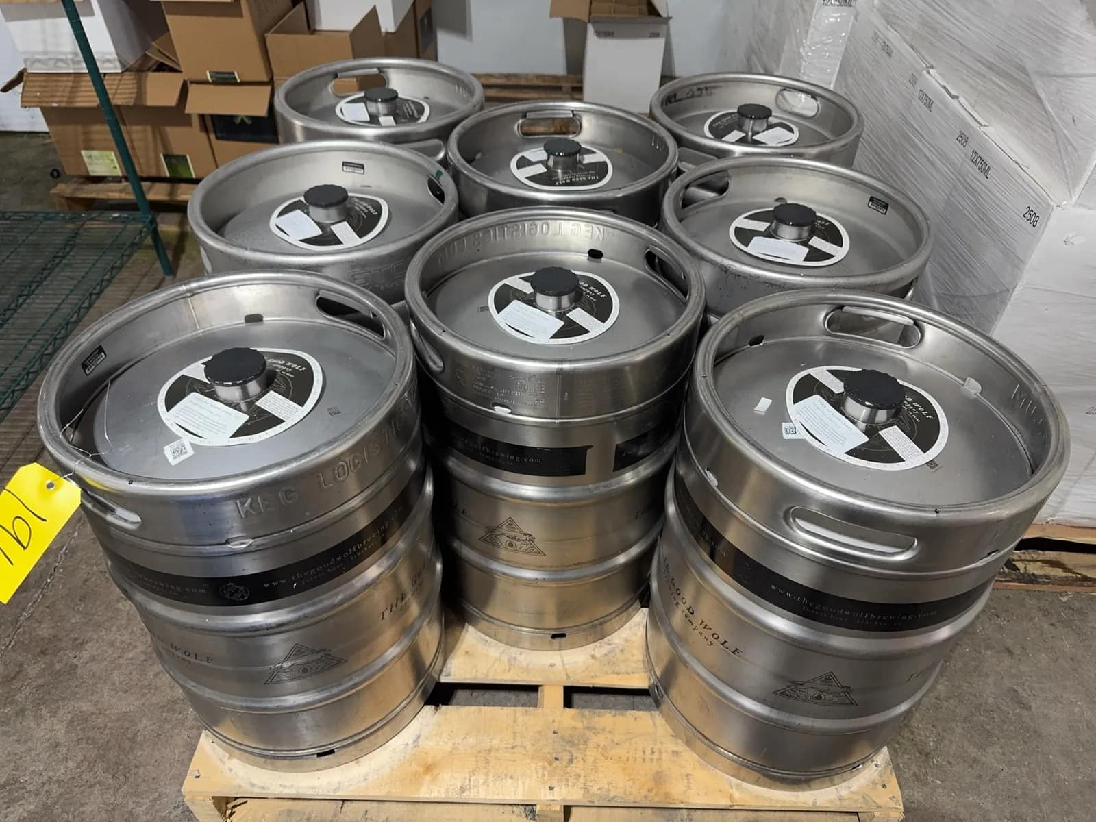 8-155-gallon-kegs-full-mtnk9uz6