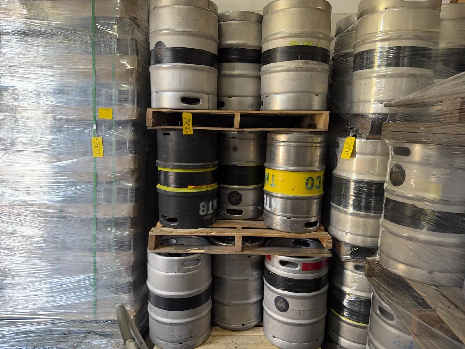 24-155-gallon-kegs-mtnkk4wz
