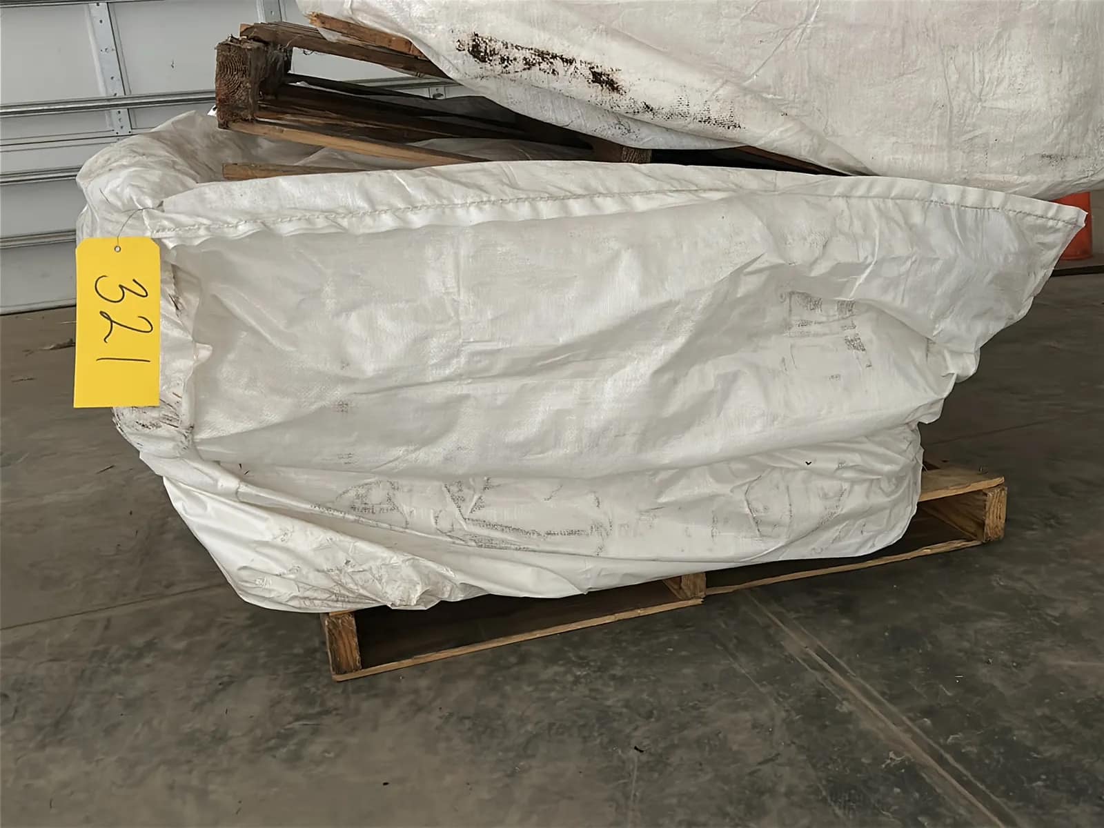 25-industrial-polyester-bags-1be47b