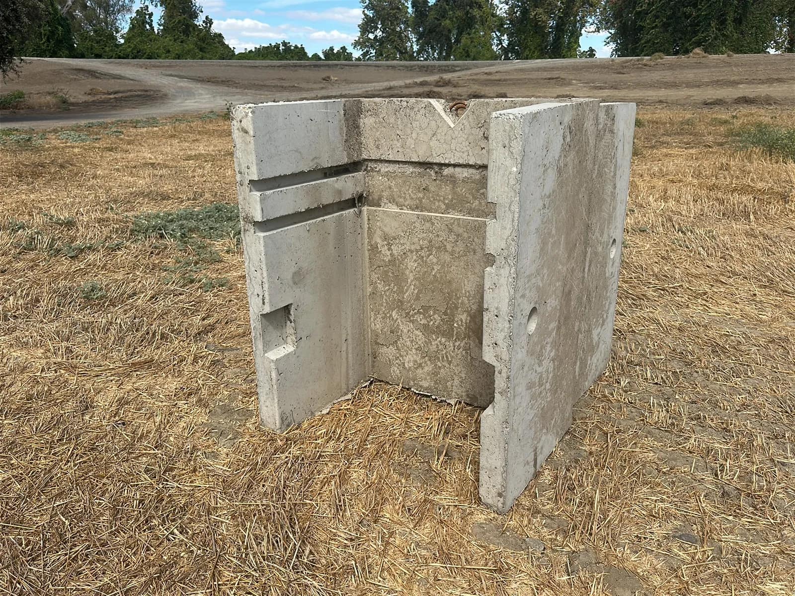 2-3x4-concrete-rice-box-mtulivqn