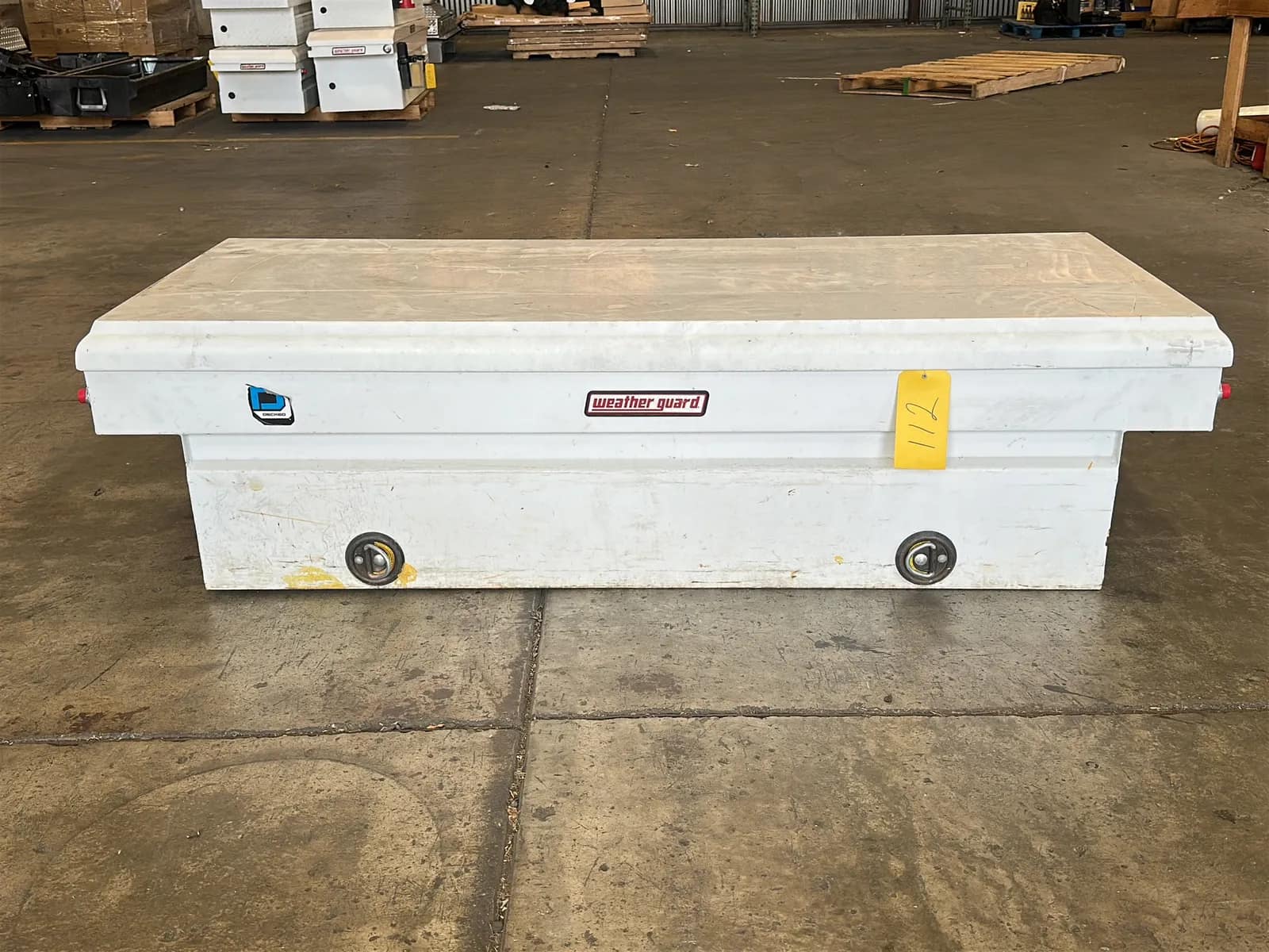 weather-guard-truck-bed-tool-box-mu1v3e4d