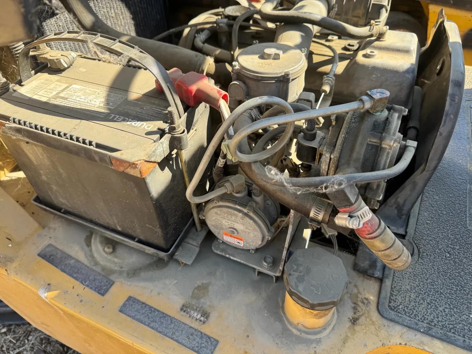 Caterpillar LP GP30 6000lb Capacity Propane Forklift, photo 35 of 35