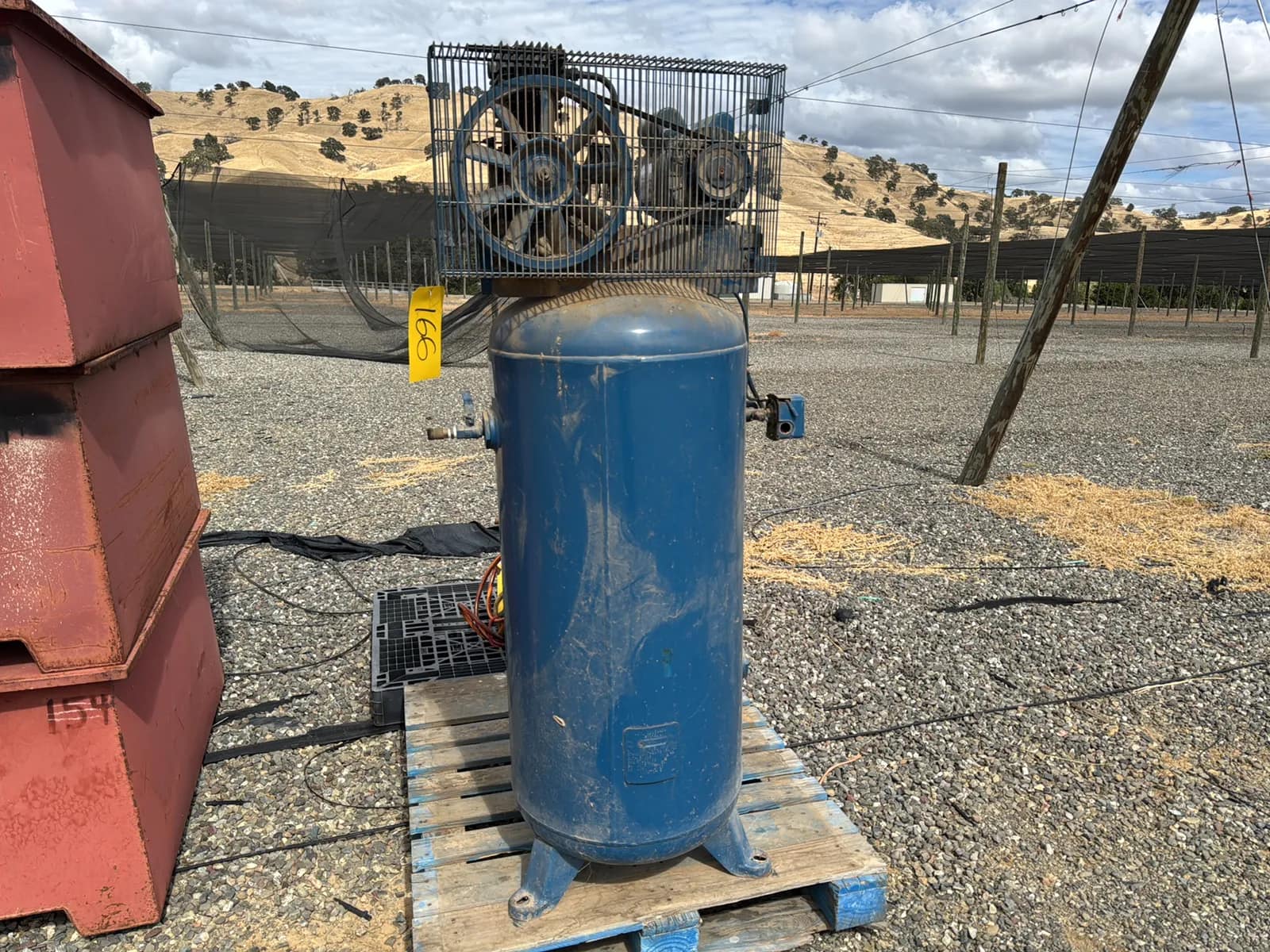 quincy-qtsv-5-60-air-compressor-c466f1