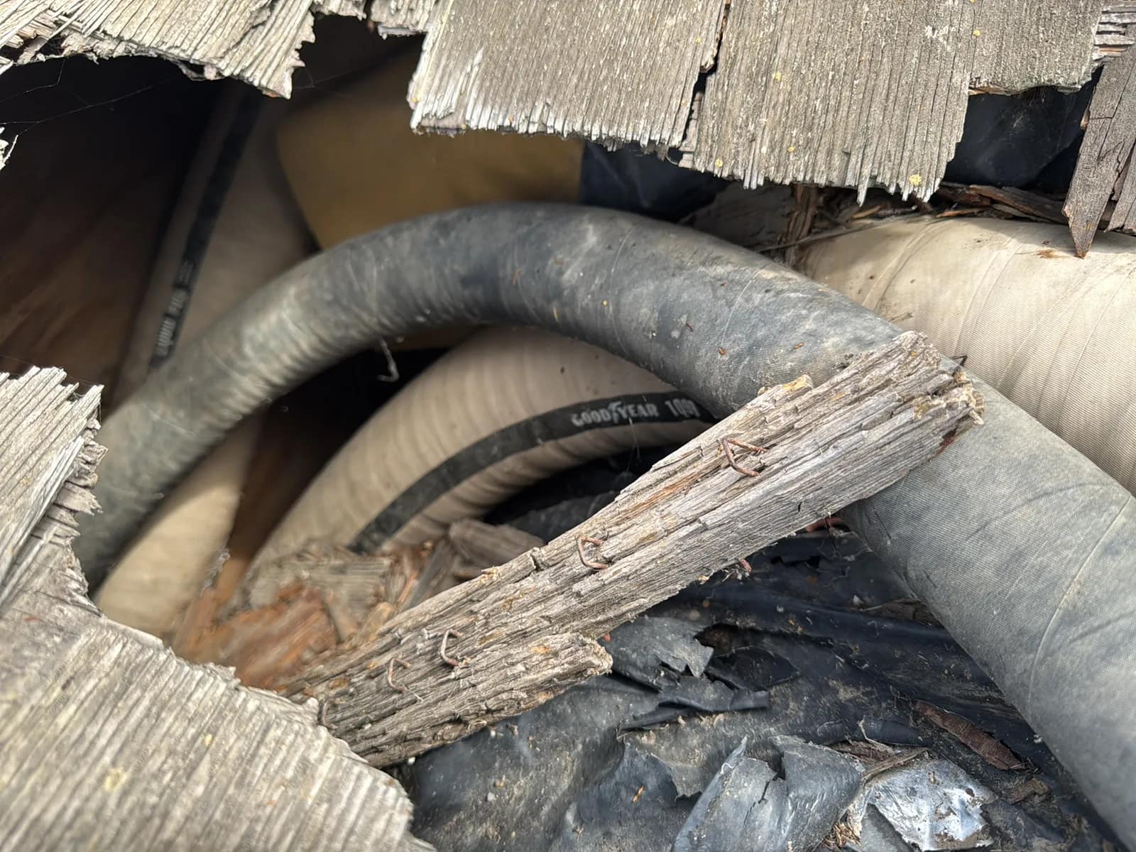 US Military Surplus Fuel Or Water Bladders 20k Gallon With Hoses, Valves, Tarp And More, photo 5 of 5