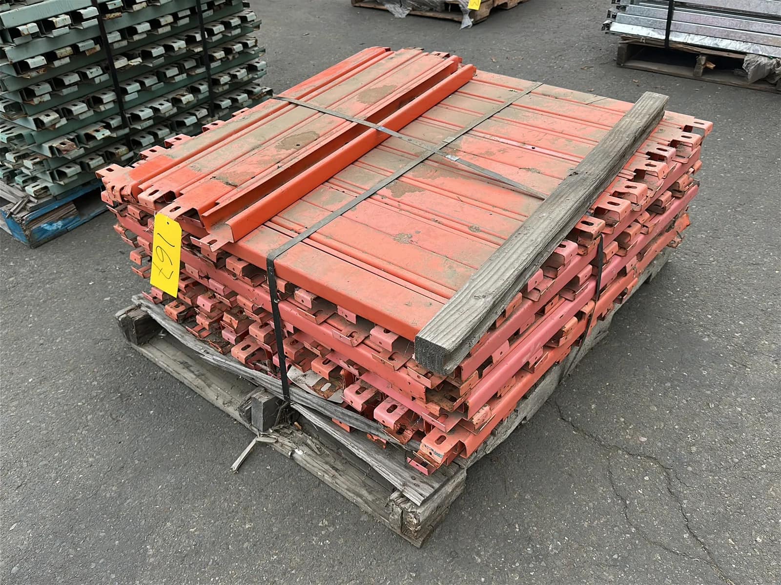 Pallet Of 42” Pallet Supports, photo 4 of 4