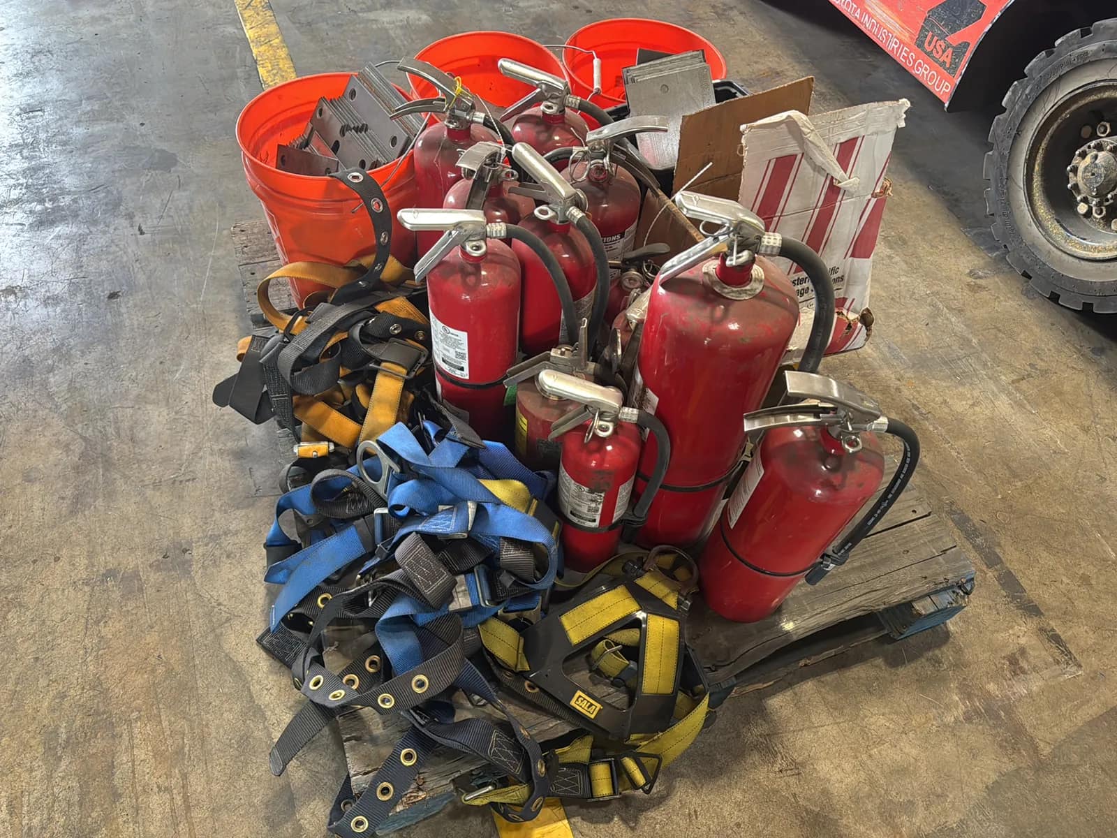Contents Of Pallet: Fire Extinguishers, PPE Harnesses, Steel Plate And More, photo 7 of 7