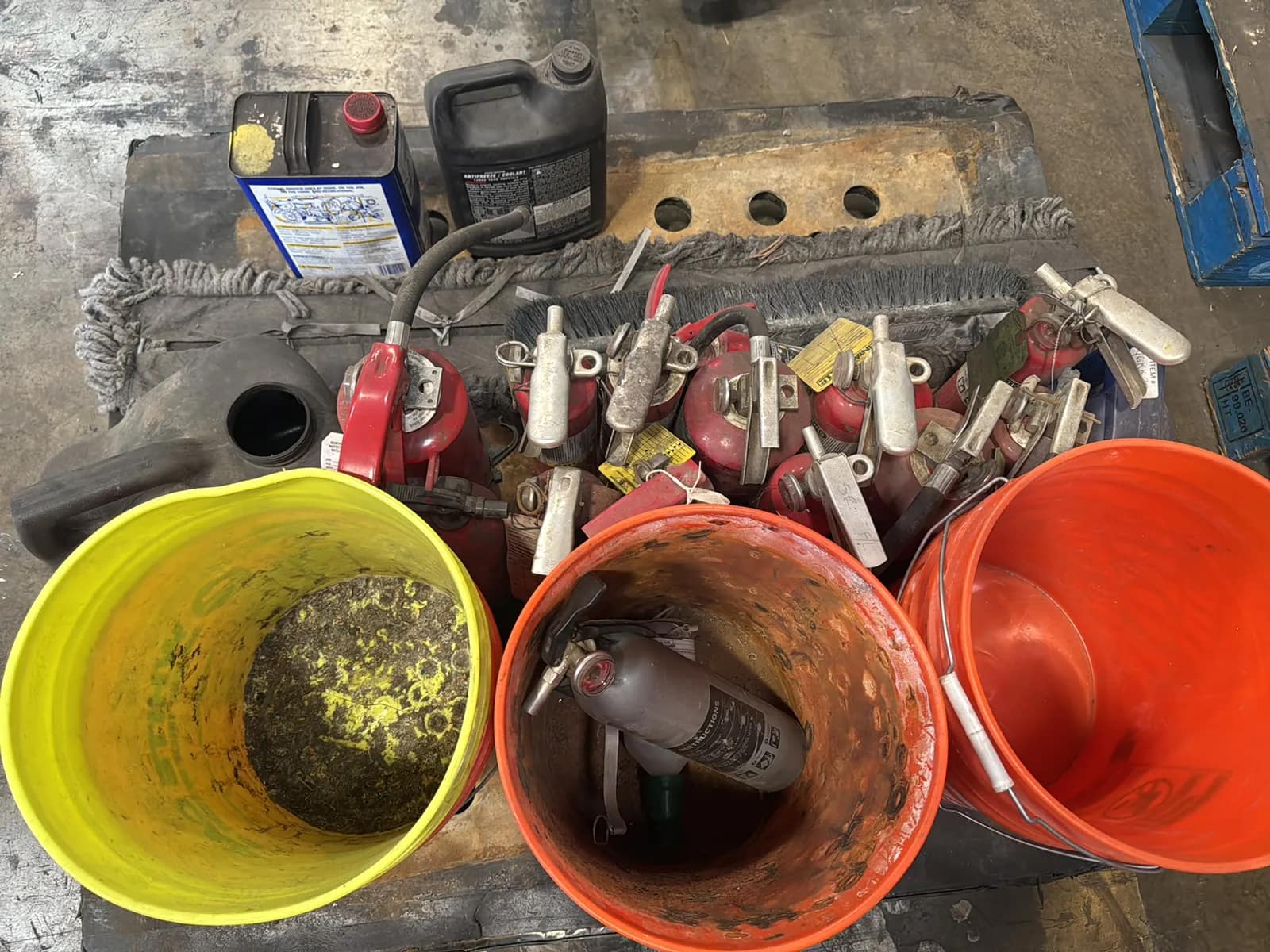 Contents Of Pallet: Fire Extinguishers, WD40 , Buckets And More, photo 8 of 8