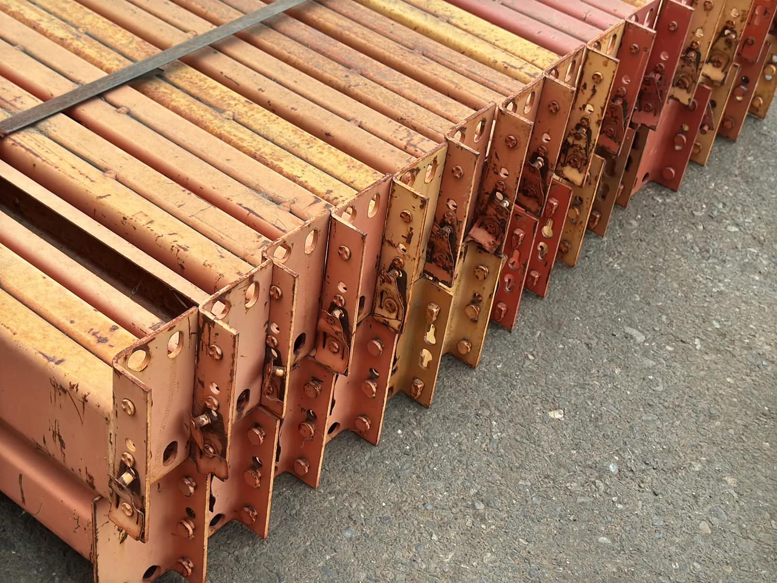 (30) 96” Pallet Racking Crossmembers, photo 4 of 5