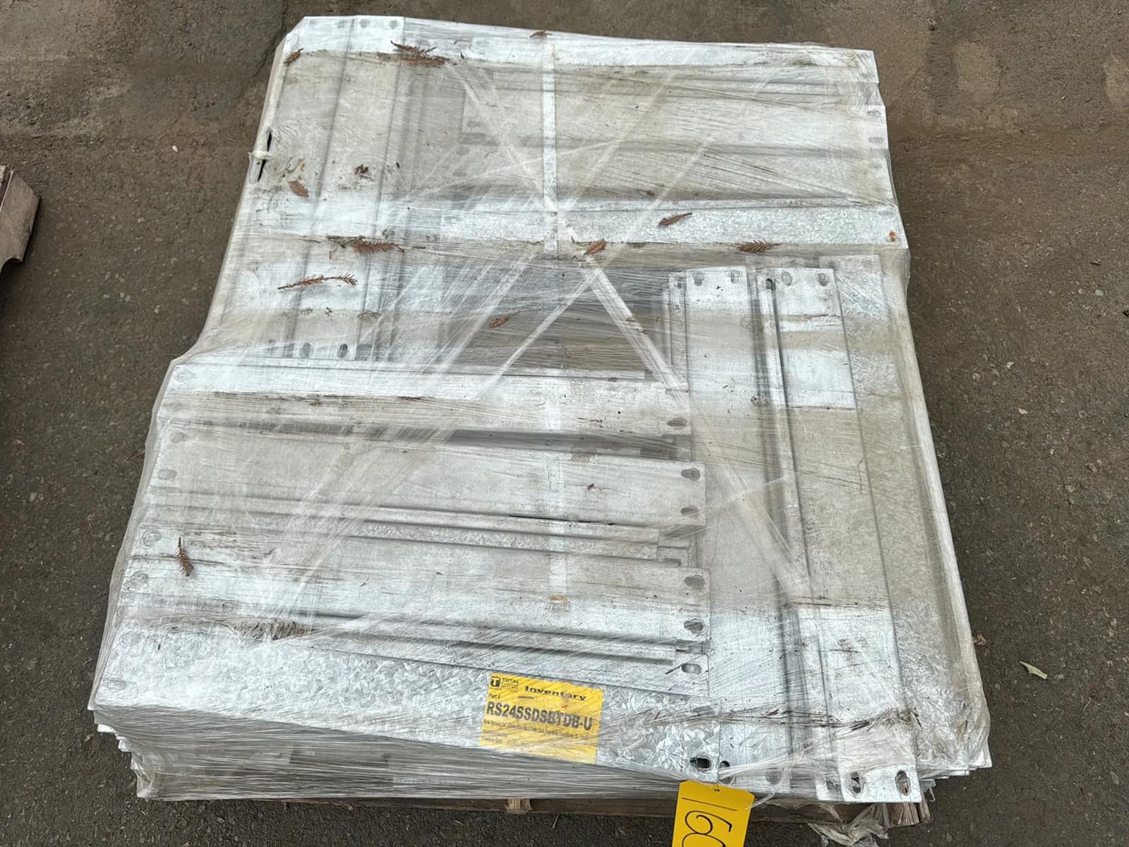 Pallet of 24” Row Spacers, photo 2 of 5
