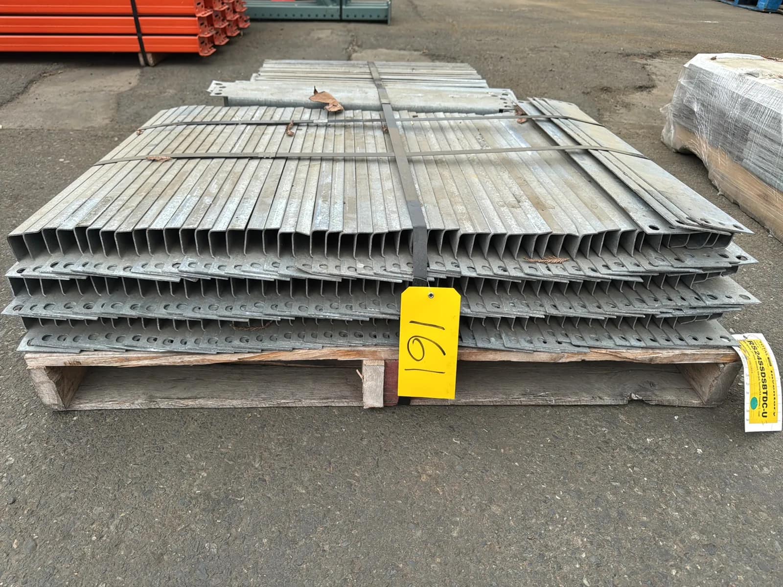Pallet of 24” Row Spacers, photo 3 of 5