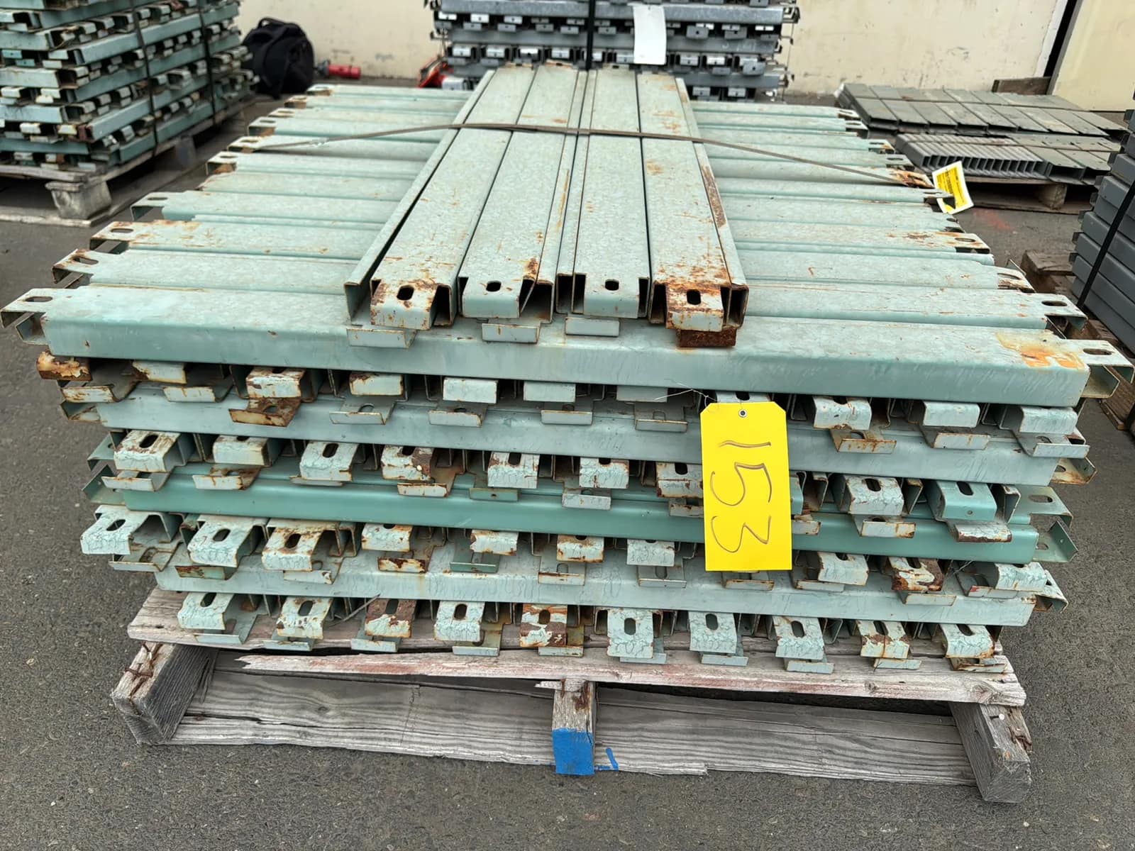Pallet of 42” Pallet Support, photo 2 of 5