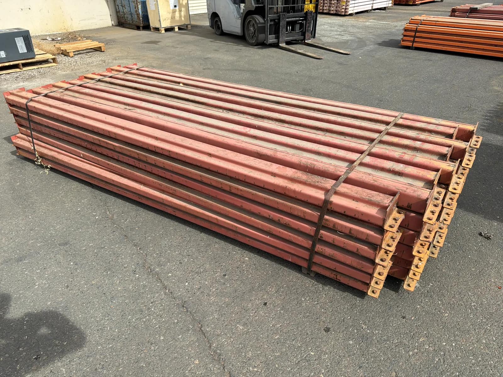 (48) 106” Pallet Racking Crossmembers, photo 4 of 5