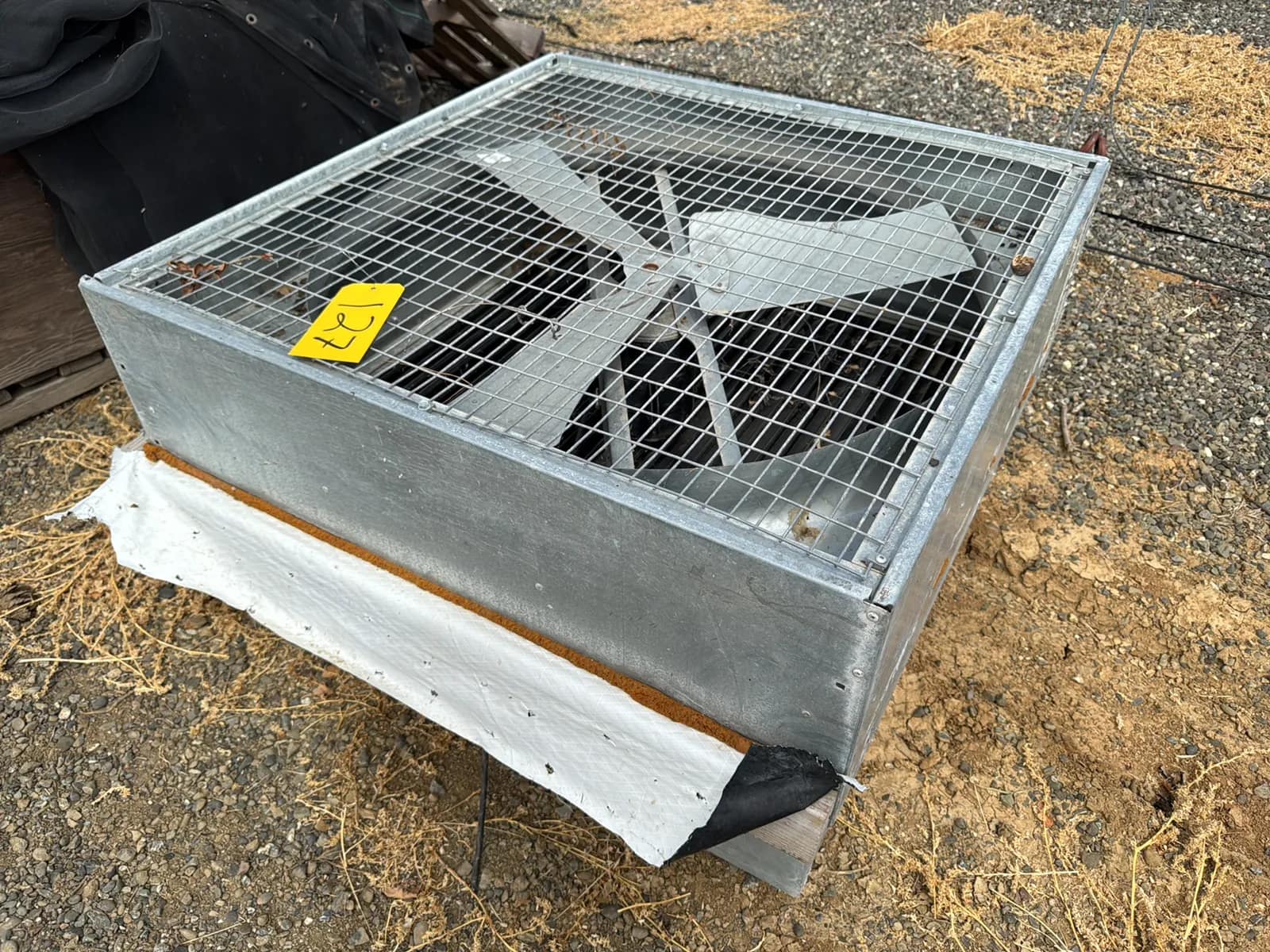 contents-of-pallet-jandd-manufacturing-36-box-ventilation-fan-6428ed