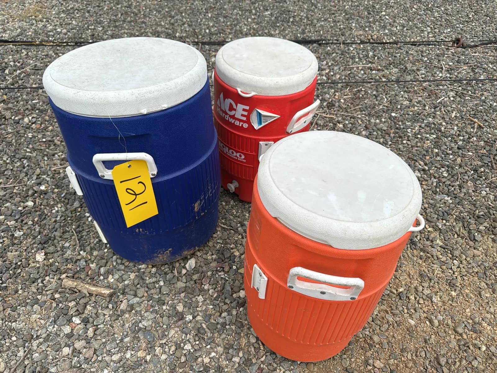 3-igloo-coolers-4ec10a
