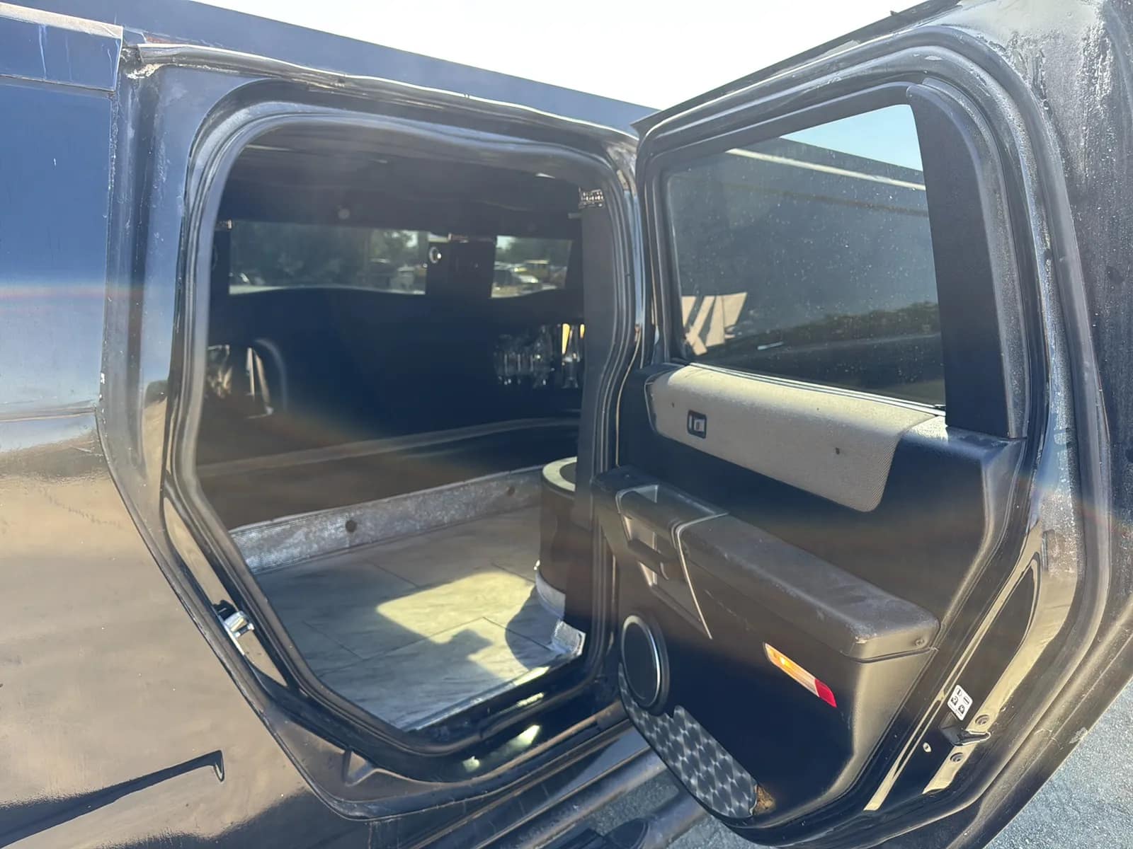 2004 Hummer H2 Limousine, photo 61 of 93