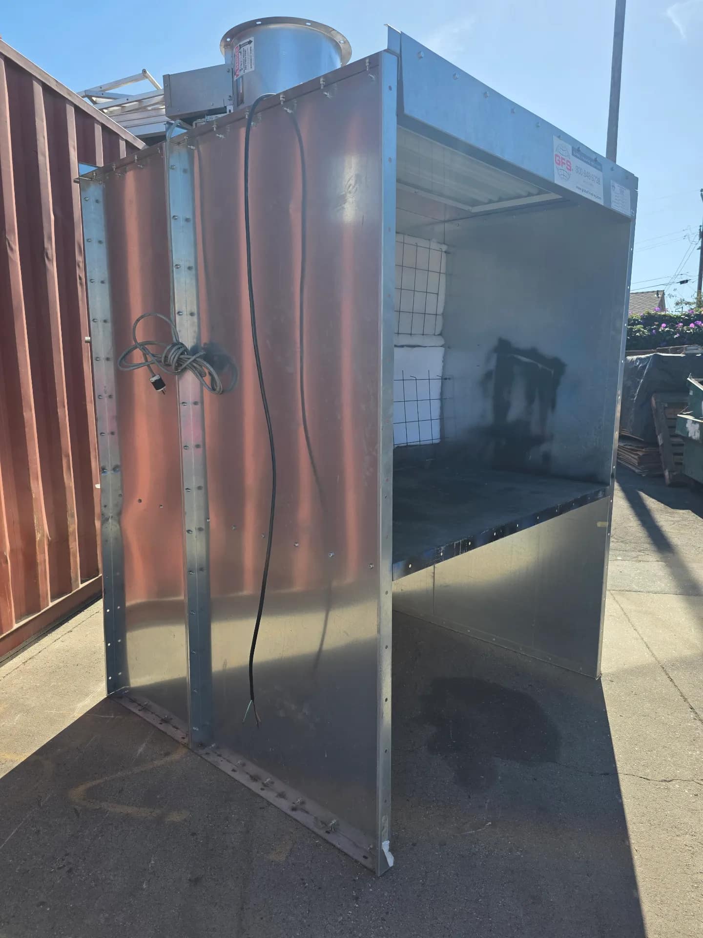 global-finishing-solutions-gifp-5-bench-style-paintspray-booths-mtncpuix