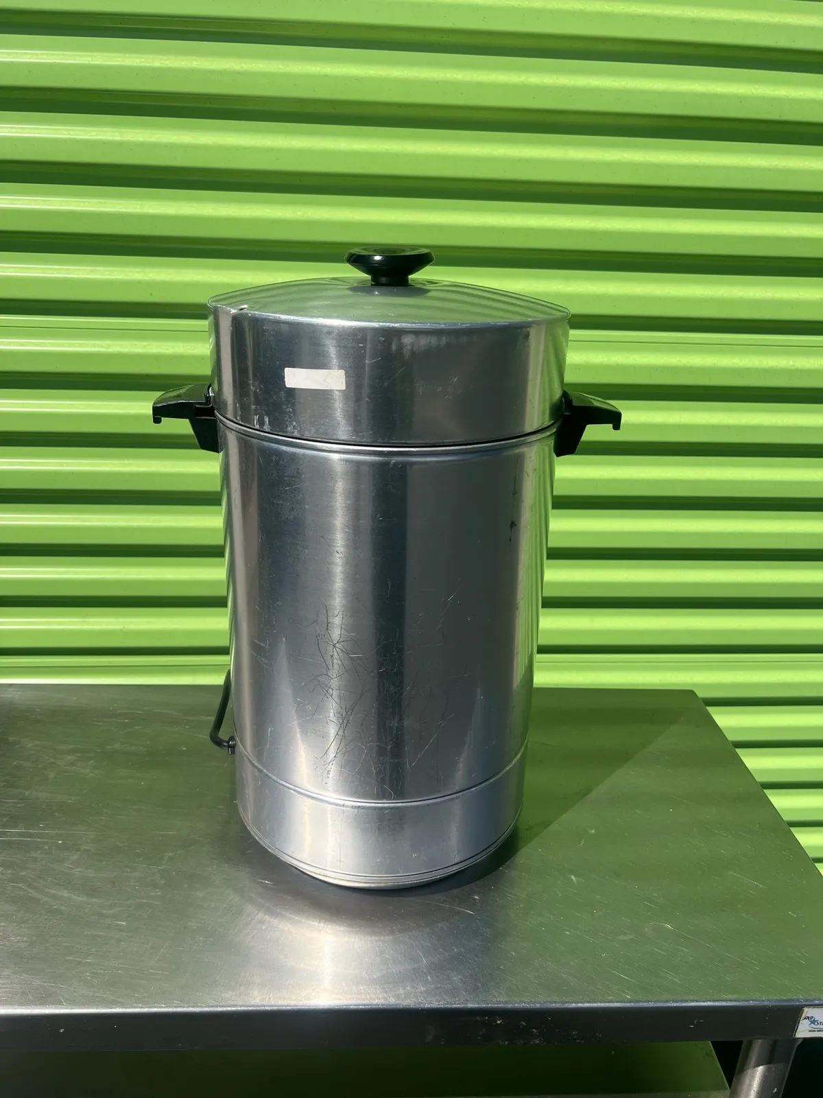 Commercial Stainless Steel Coffee Urn With Spigot, photo 3 of 4