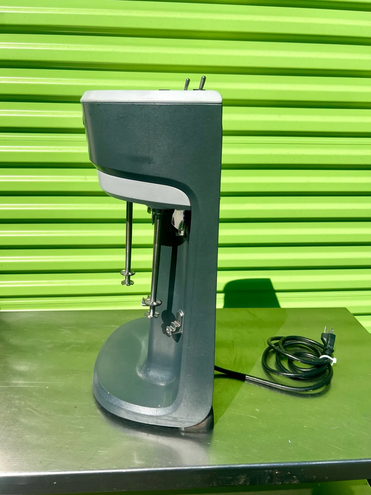 Hamilton Beach Triple Spindle Drink Mixer, photo 5 of 10