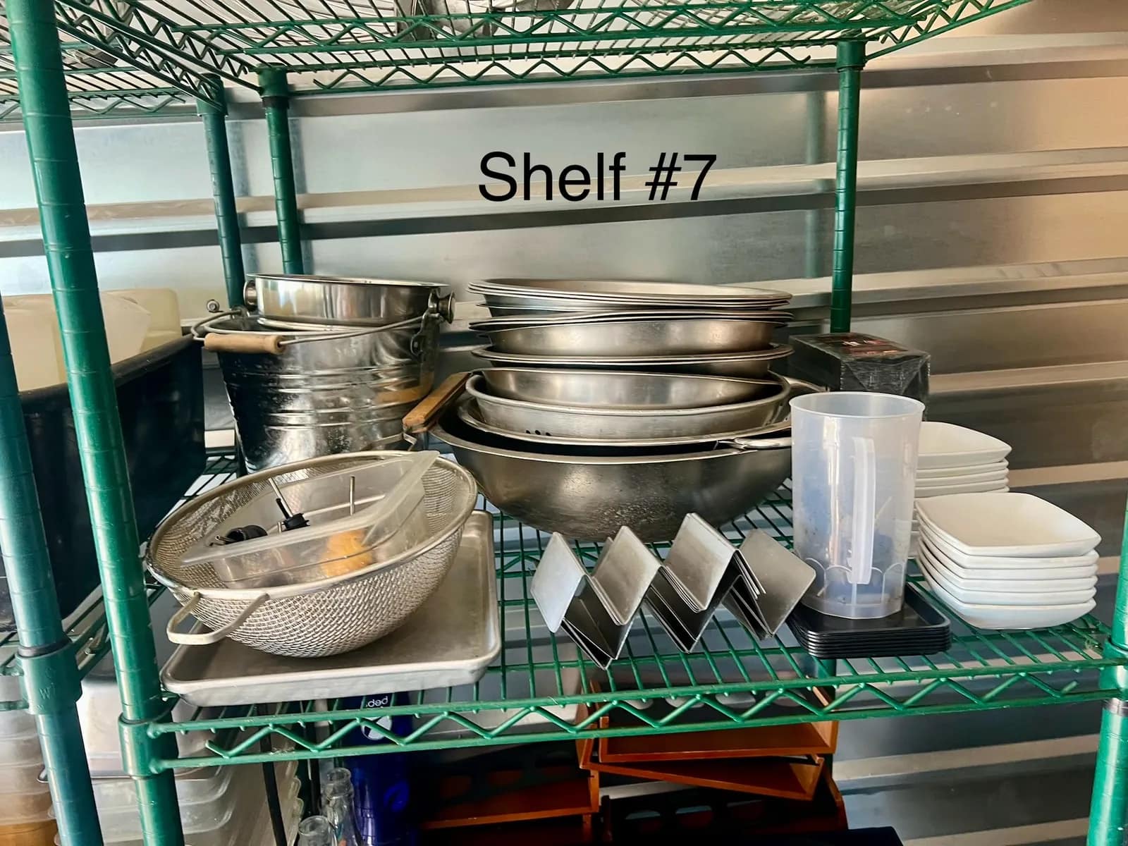 commercial-kitchen-equipment-lot-mixing-bowls-strainers-plates-and-more-shelf-7-85f1e6