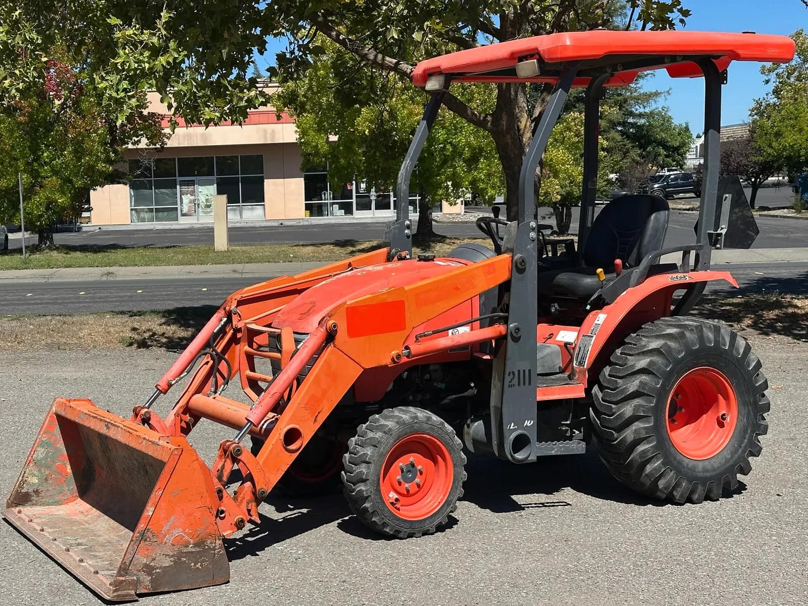 2016-kubota-b26-4wd-loader-tractor-mtup179u