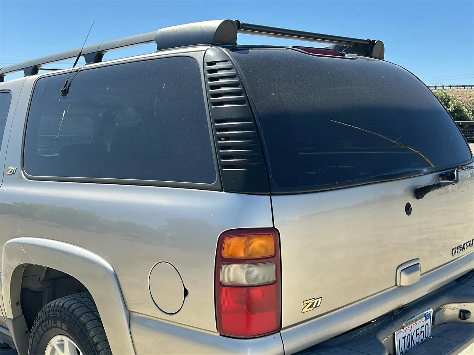 2001 Chevy Z71 Suburban, photo 24 of 69