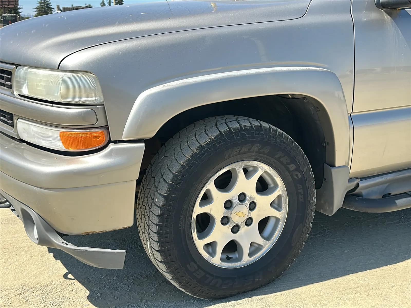 2001 Chevy Z71 Suburban, photo 10 of 69