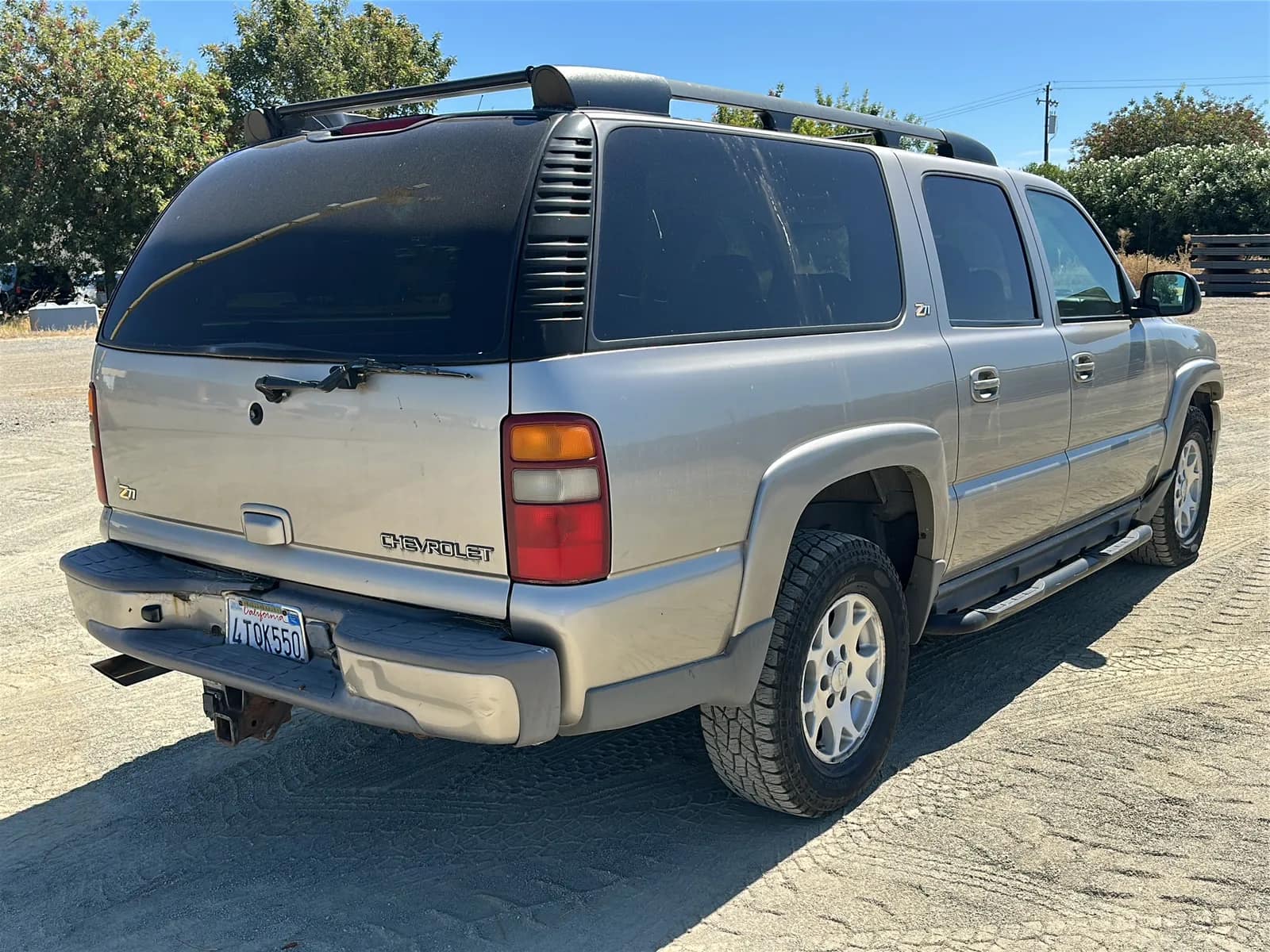 2001 Chevy Z71 Suburban, photo 5 of 69