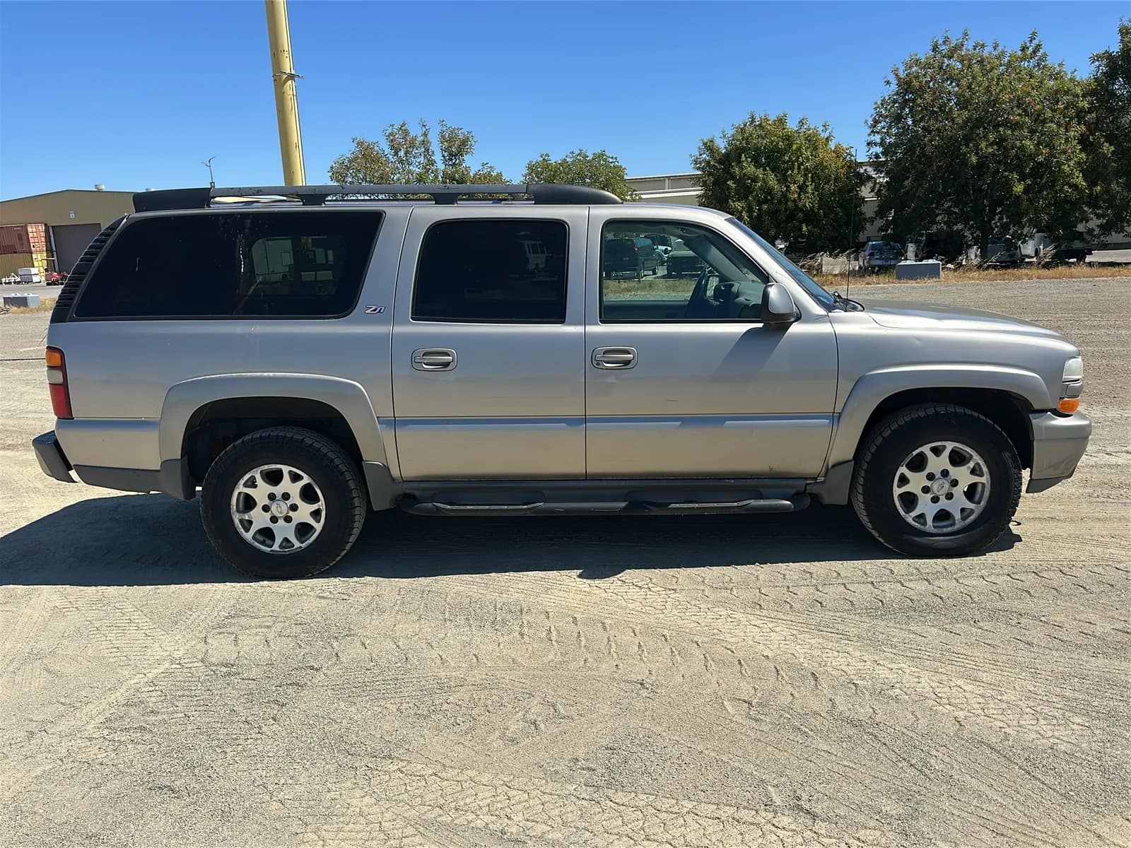 2001 Chevy Z71 Suburban, photo 4 of 69