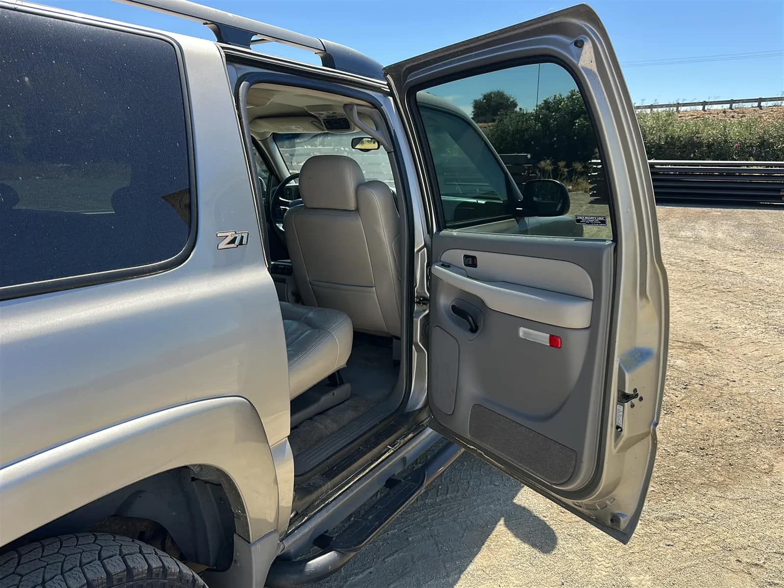 2001 Chevy Z71 Suburban, photo 47 of 69