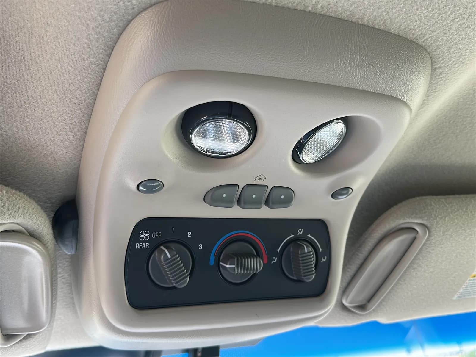 2001 Chevy Z71 Suburban, photo 39 of 69