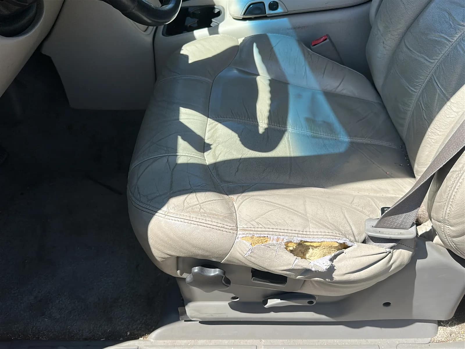 2001 Chevy Z71 Suburban, photo 32 of 69