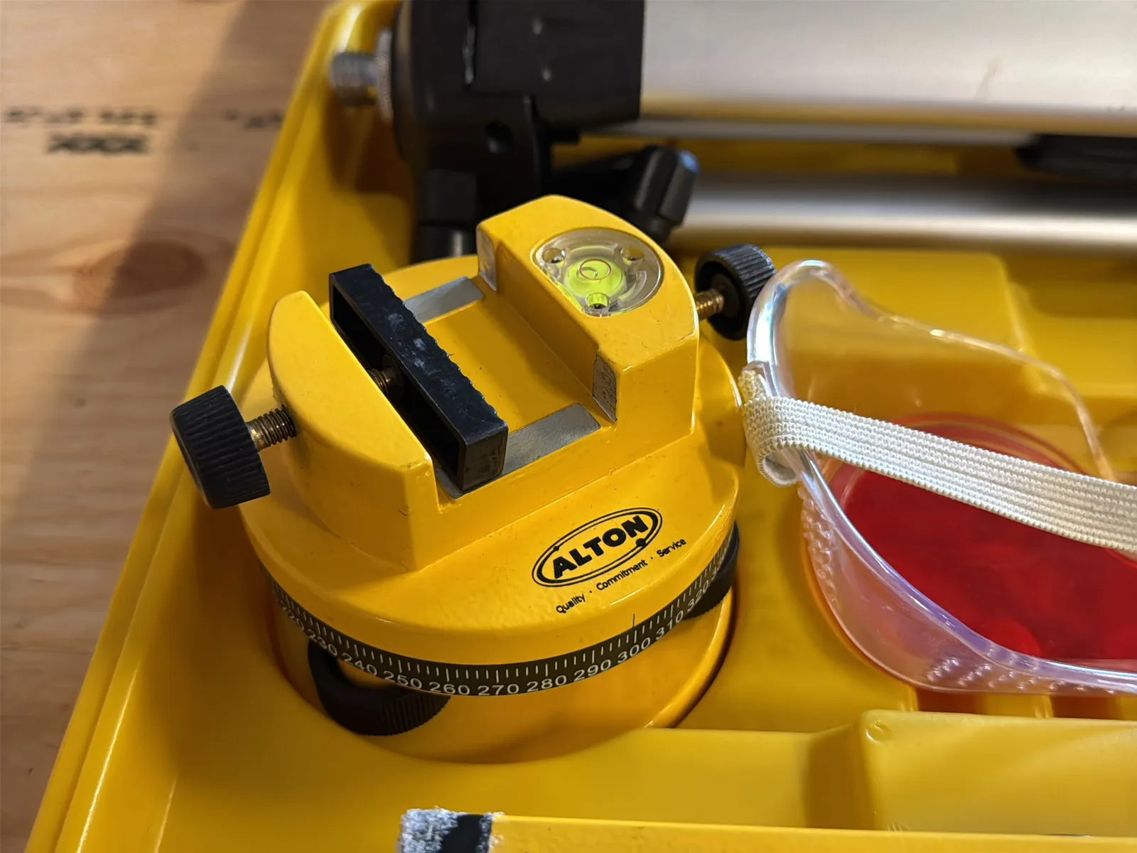 Alton Laser Level Kit, photo 4 of 13