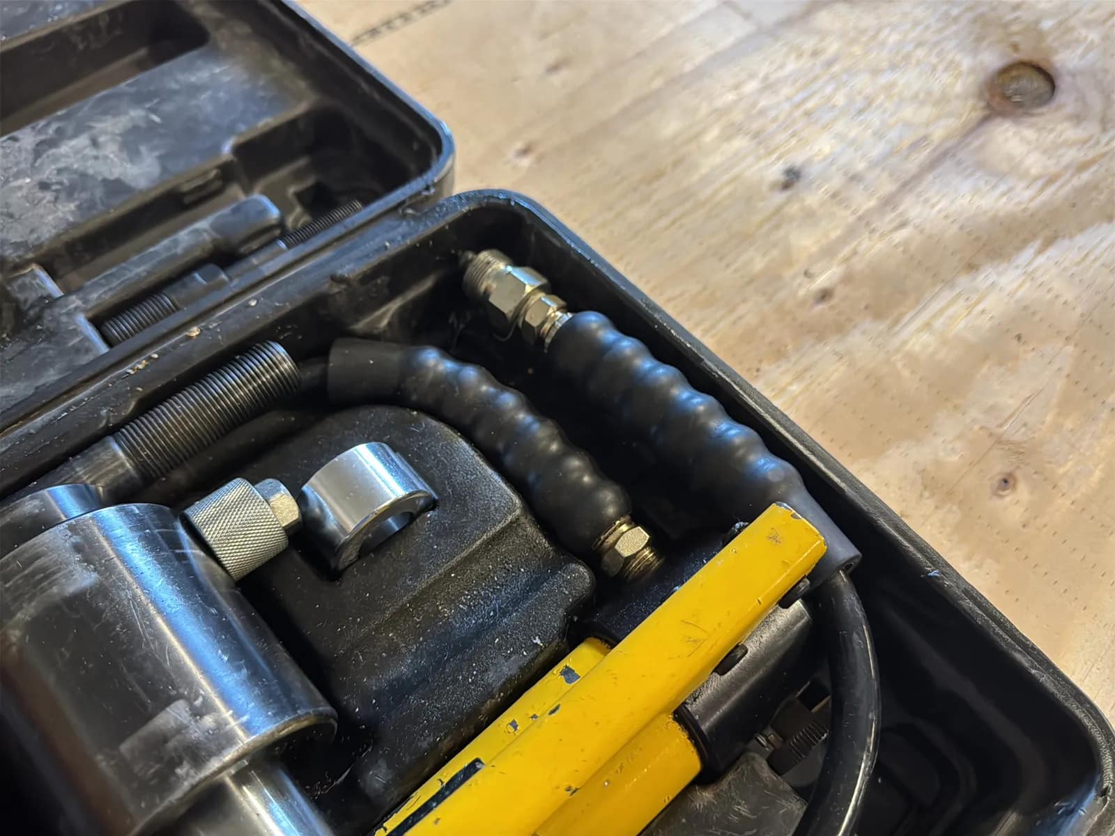 Pittsburgh Hydraulic Punch Driver Kit, photo 8 of 9
