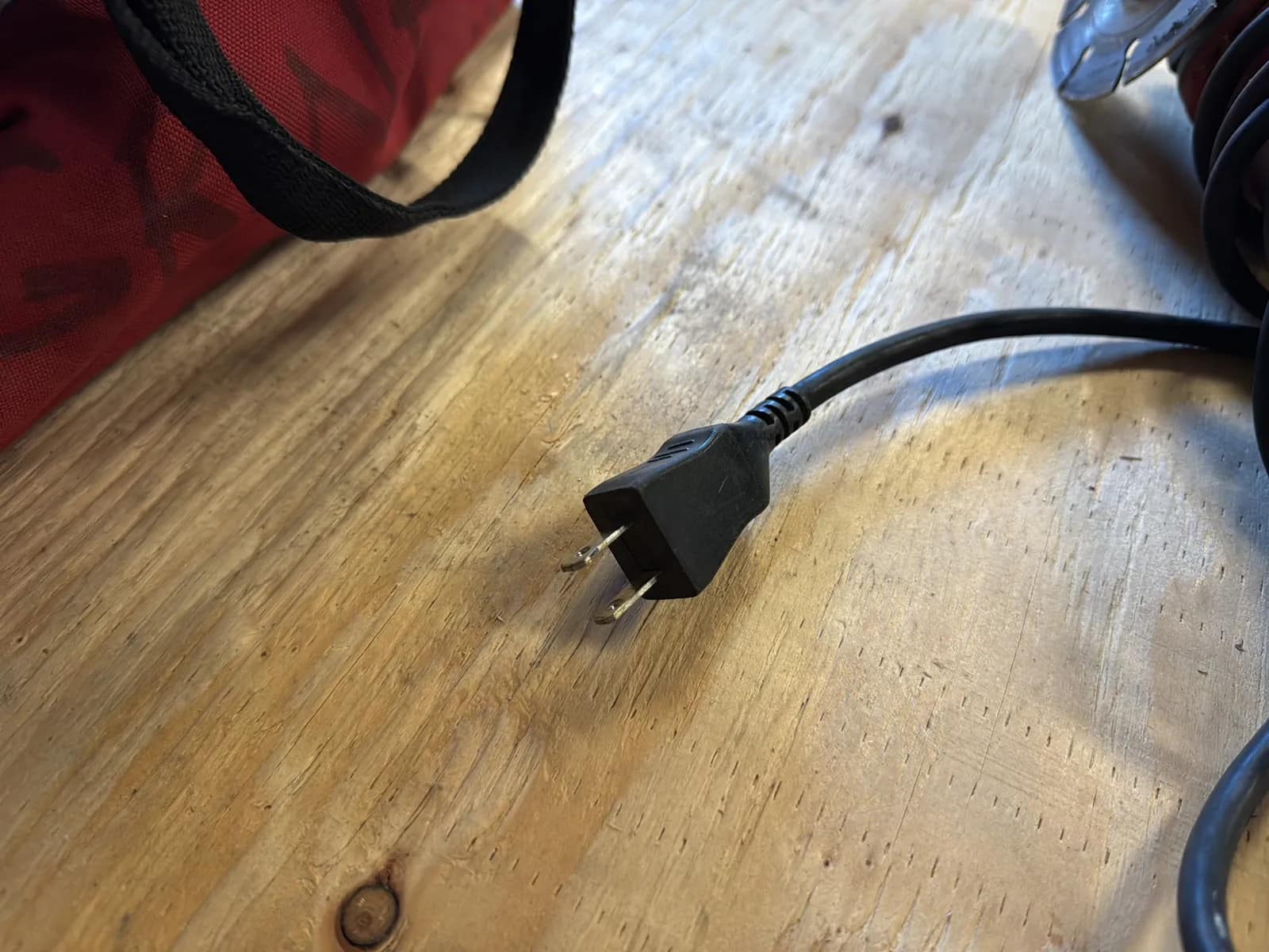Milwaukee 4-1/2” Grinder With Bag, photo 4 of 5